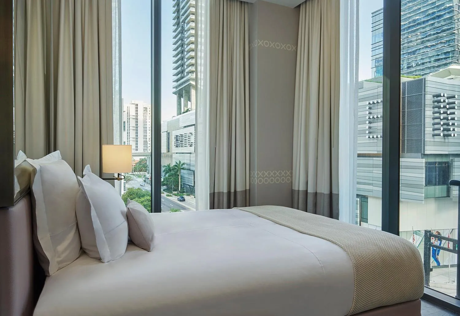 Bedroom, Bed in SLS LUX Brickell
