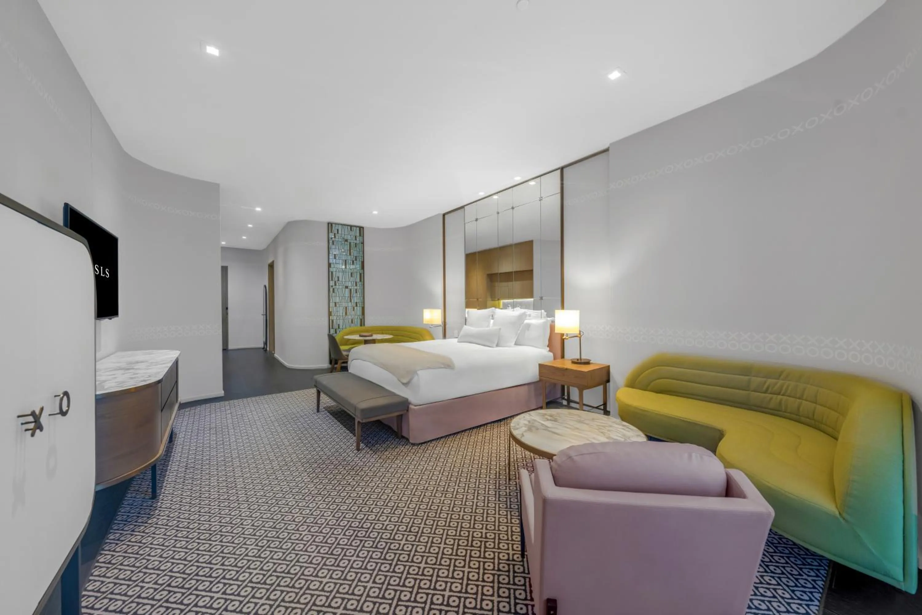 Bed in SLS LUX Brickell