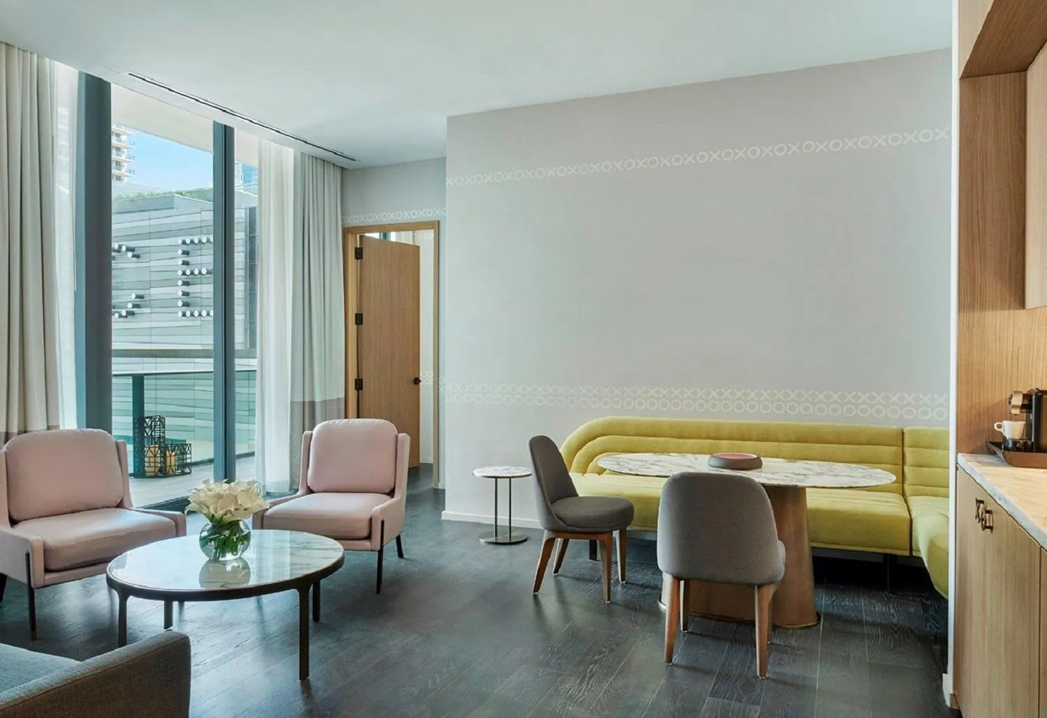 Kitchen or kitchenette in SLS LUX Brickell