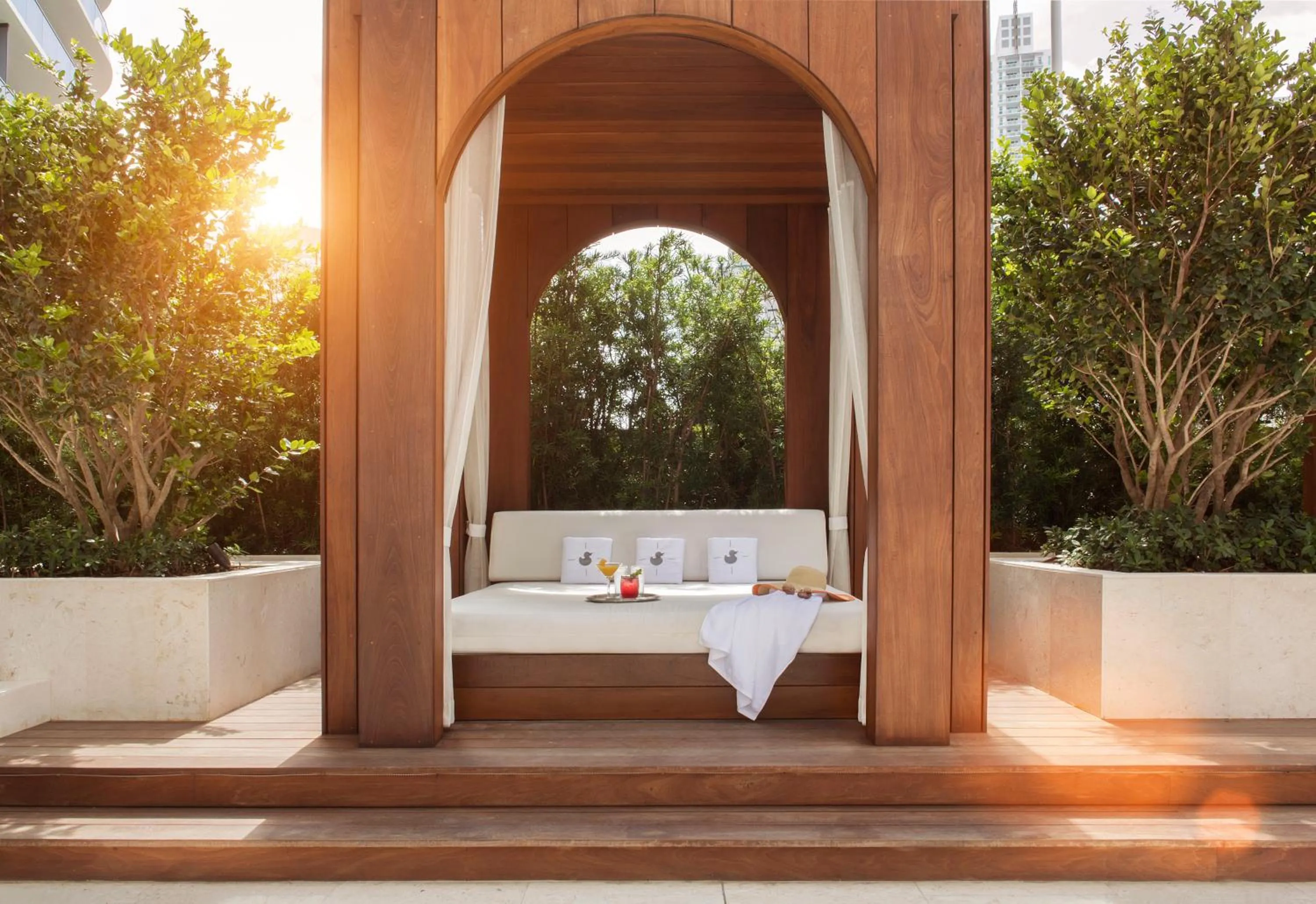 Swimming pool in SLS LUX Brickell