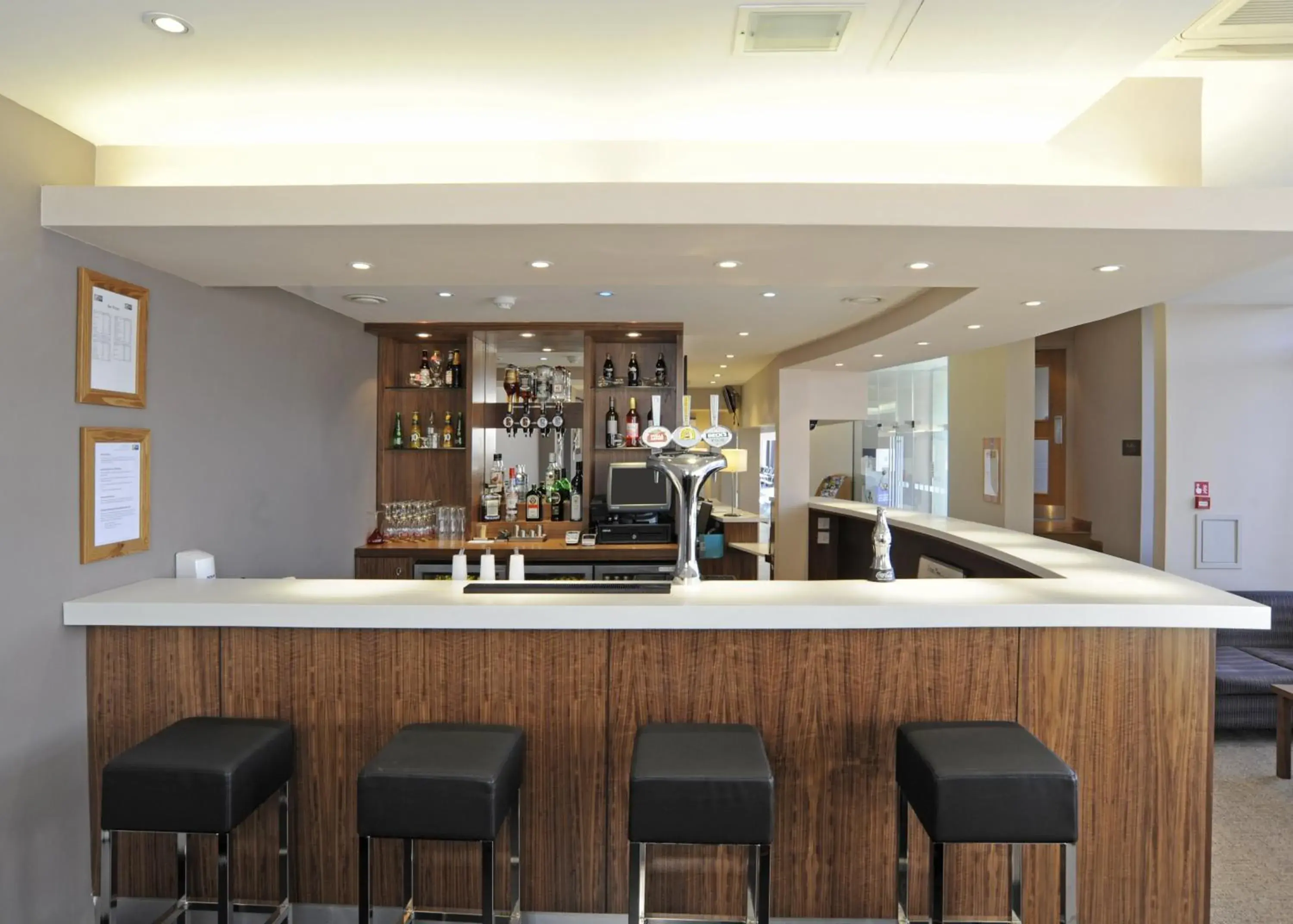 Lounge or bar, Lounge/Bar in Holiday Inn Express Crewe