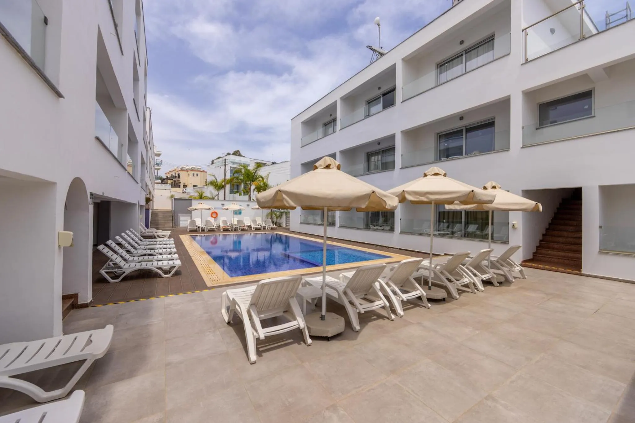 Swimming pool in Milea Hotel