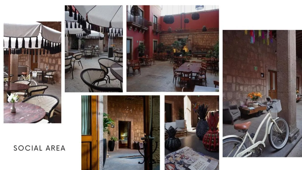 group of guests in Hotel Boutique Casa Madero