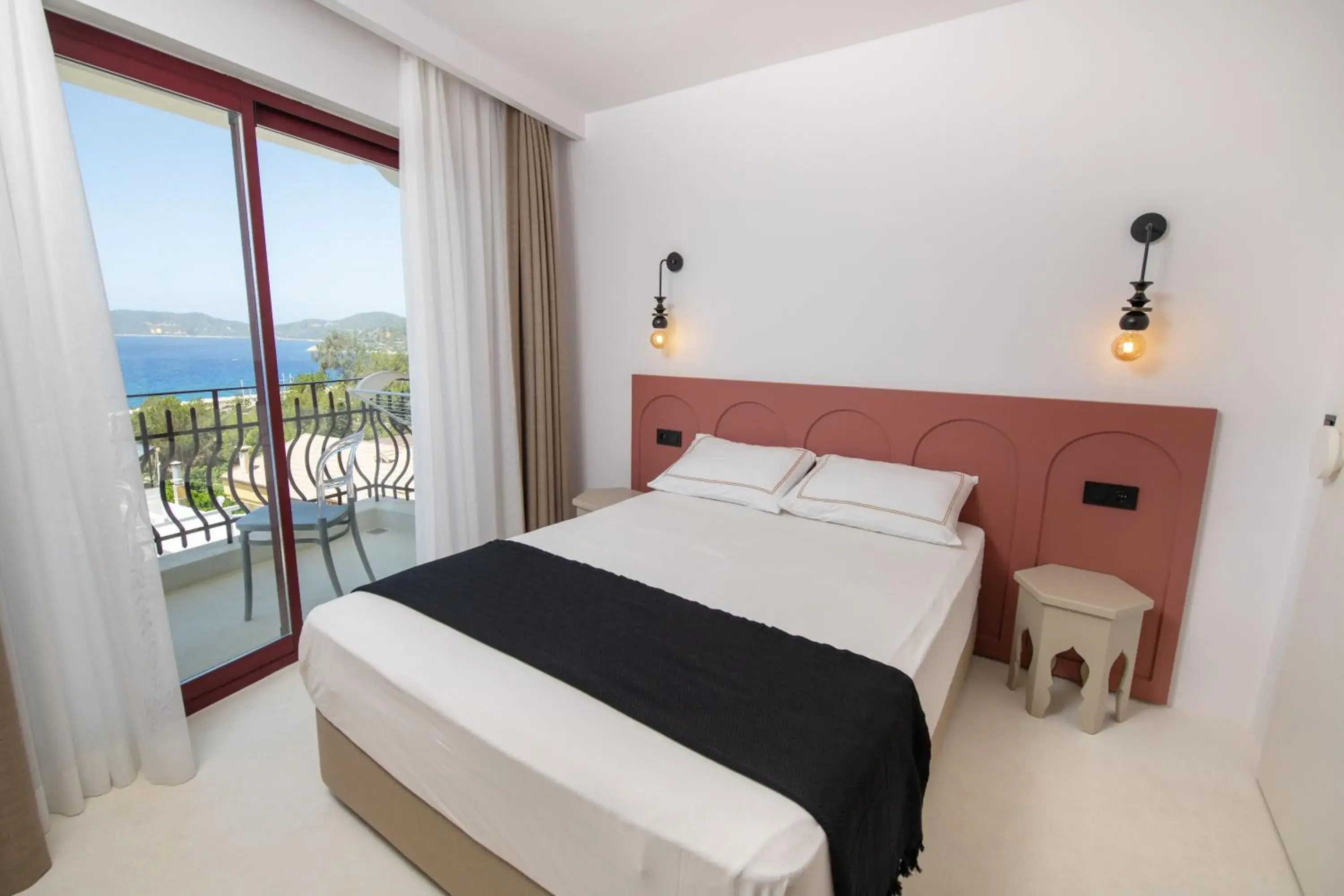 Double Room with Balcony and Sea View in Hotel Begonvil Double Room with Balcony and Sea View in Hotel Begonvil