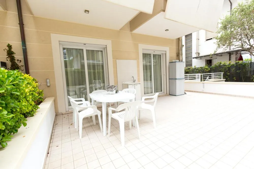 Patio in Aparthotel England