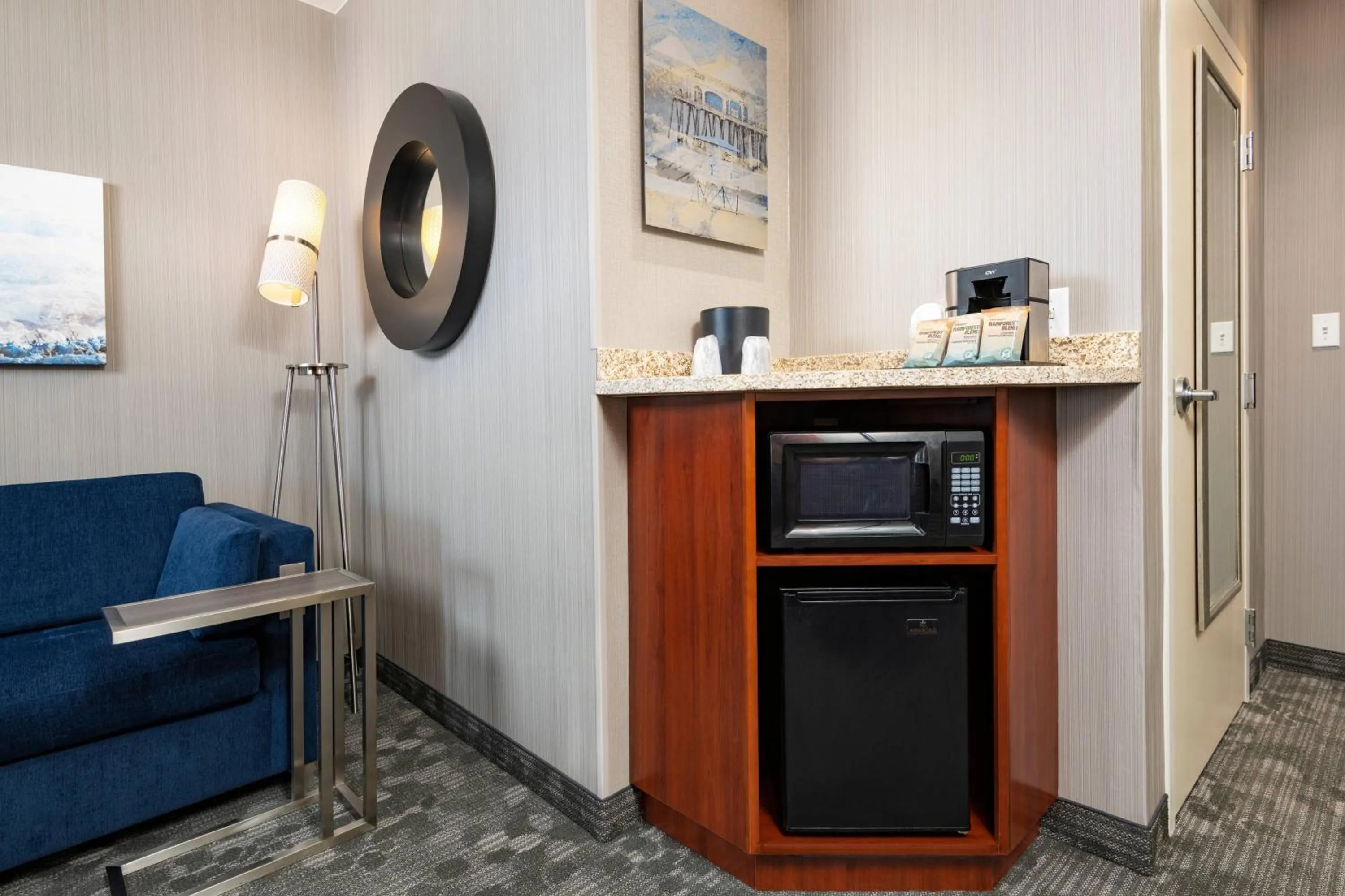 Lounge or bar in Courtyard by Marriott Santa Ana Orange County