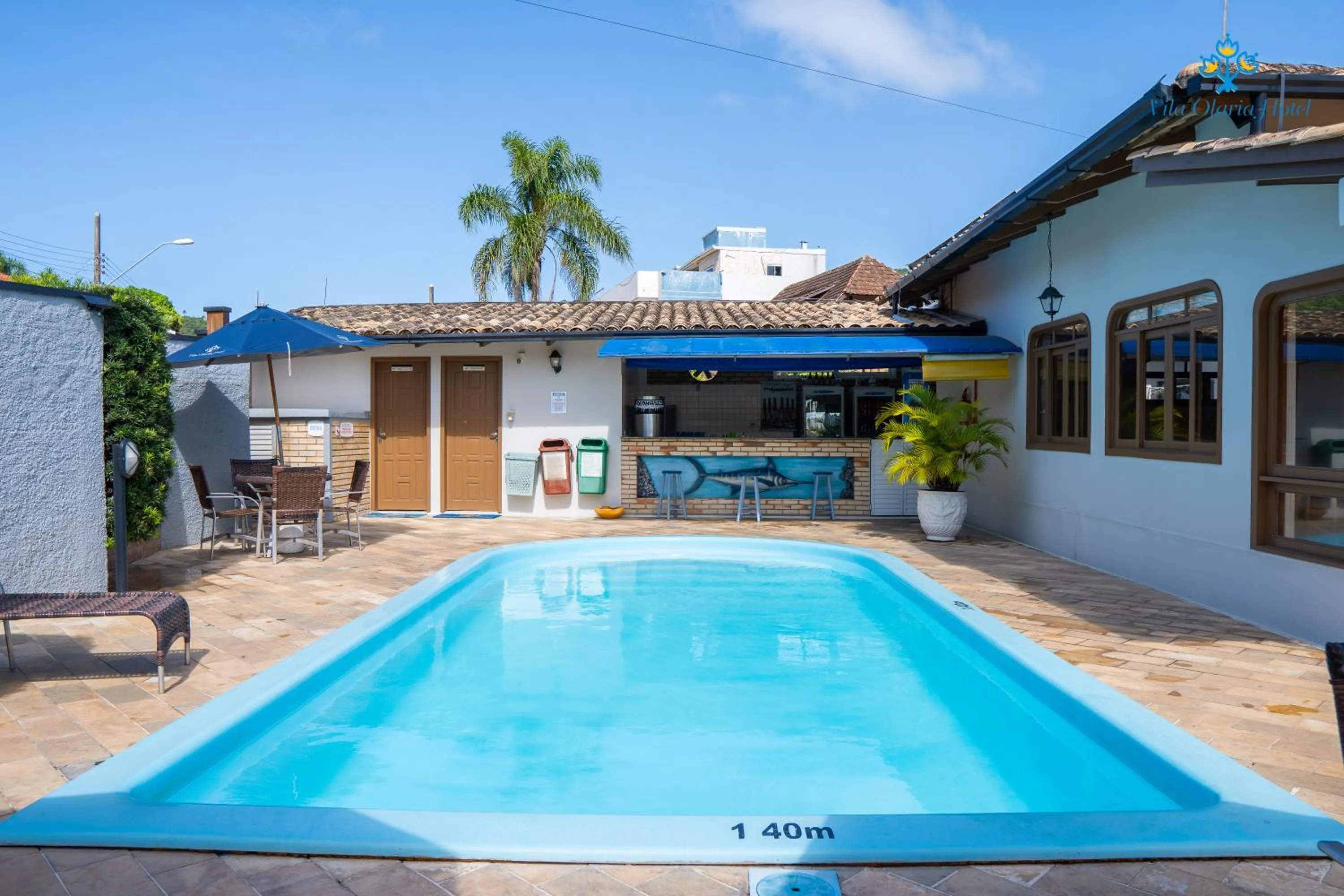 Swimming pool in Vila Olaria Hotel
