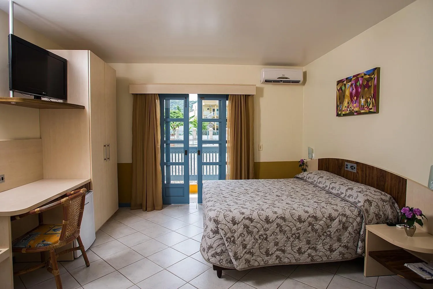 Bedroom, Bed in Vila Olaria Hotel