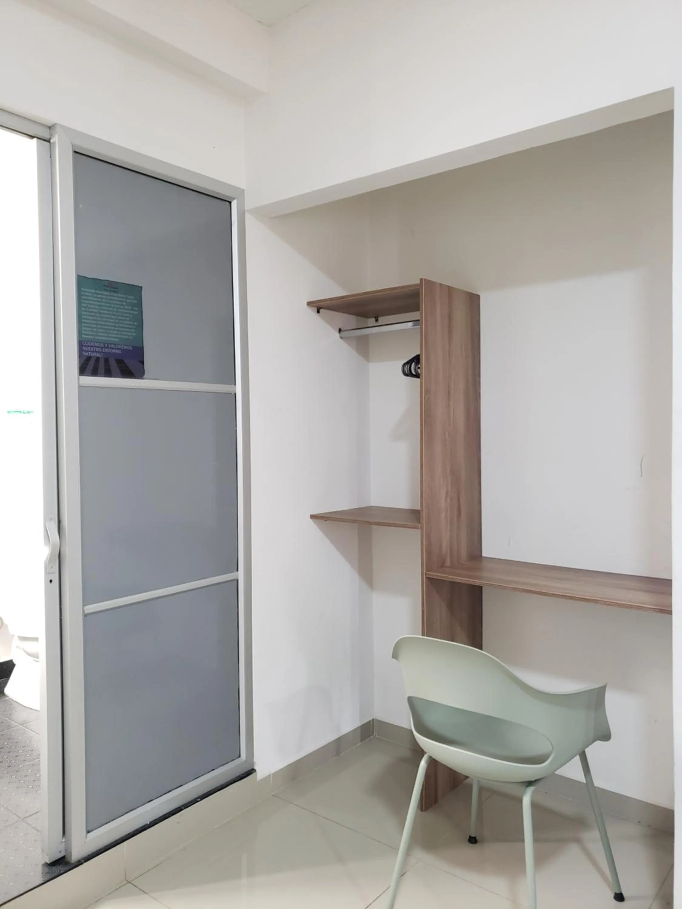 wardrobe in Hotel Suite Center Pereira