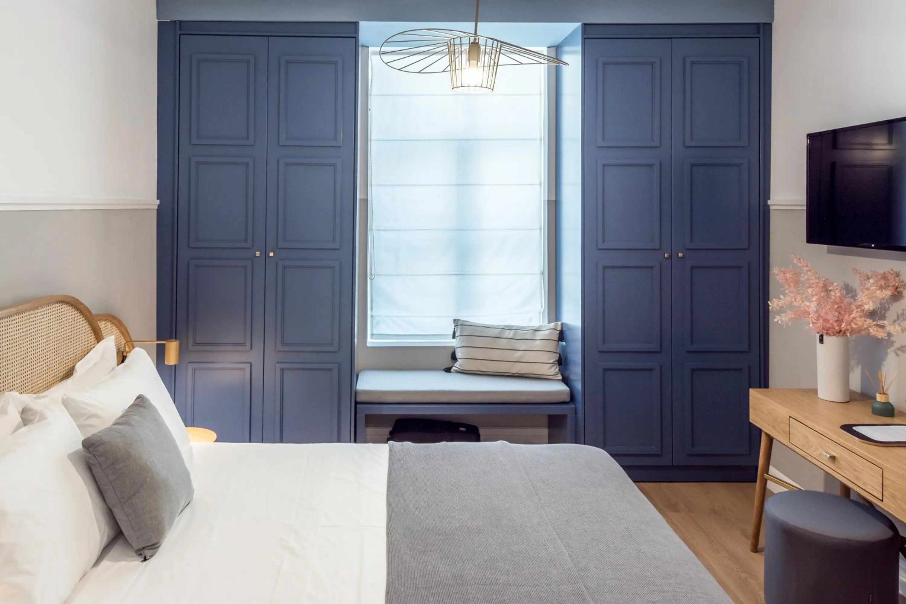 Bed in The Anthemion House