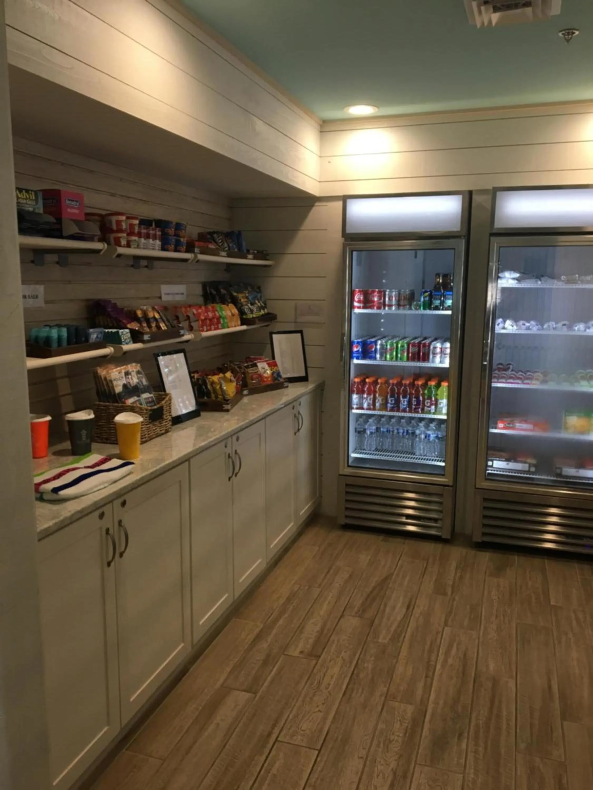 On-site shops in Palmera Inn and Suites