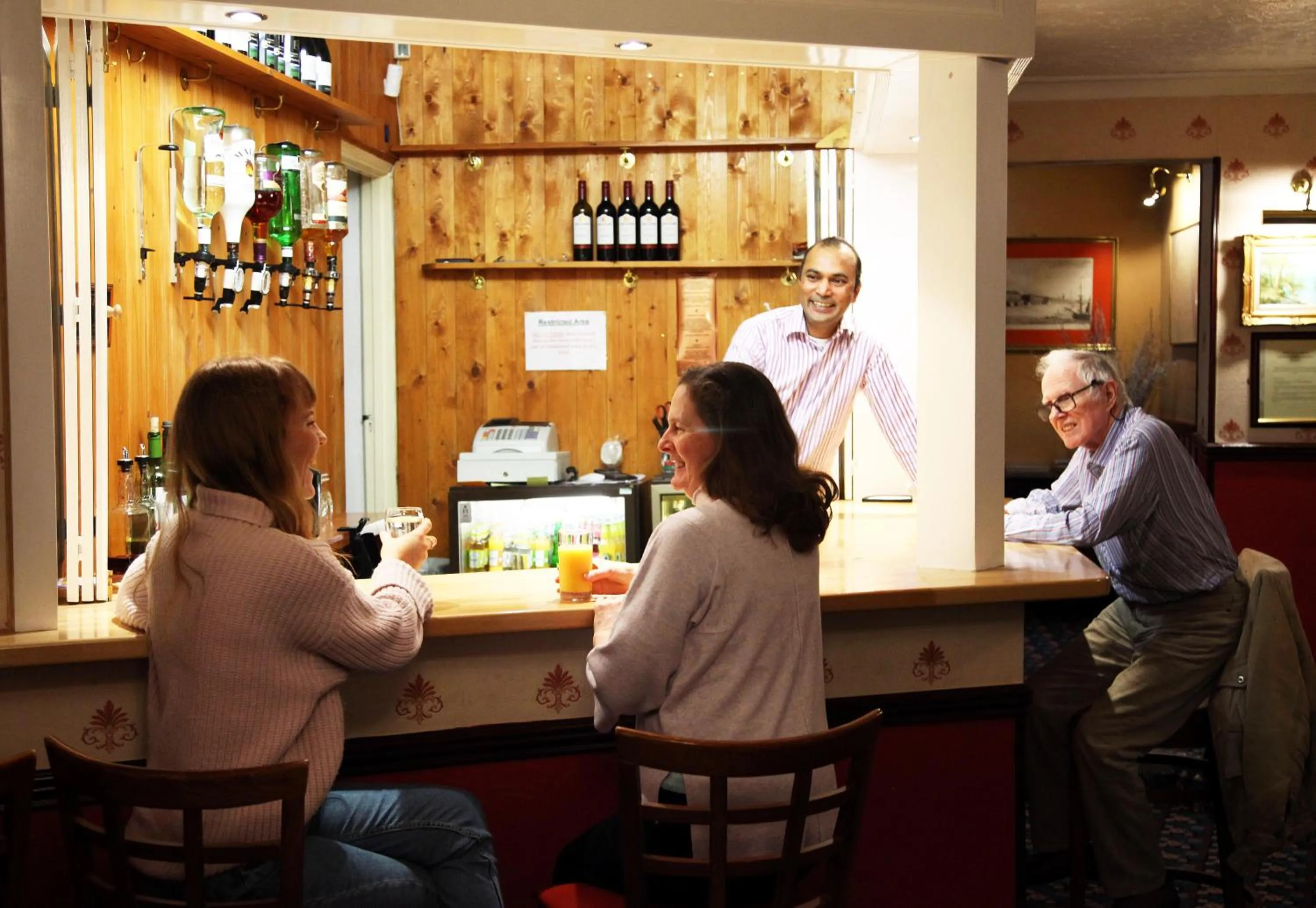 Lounge or bar in The Columbia Hotel