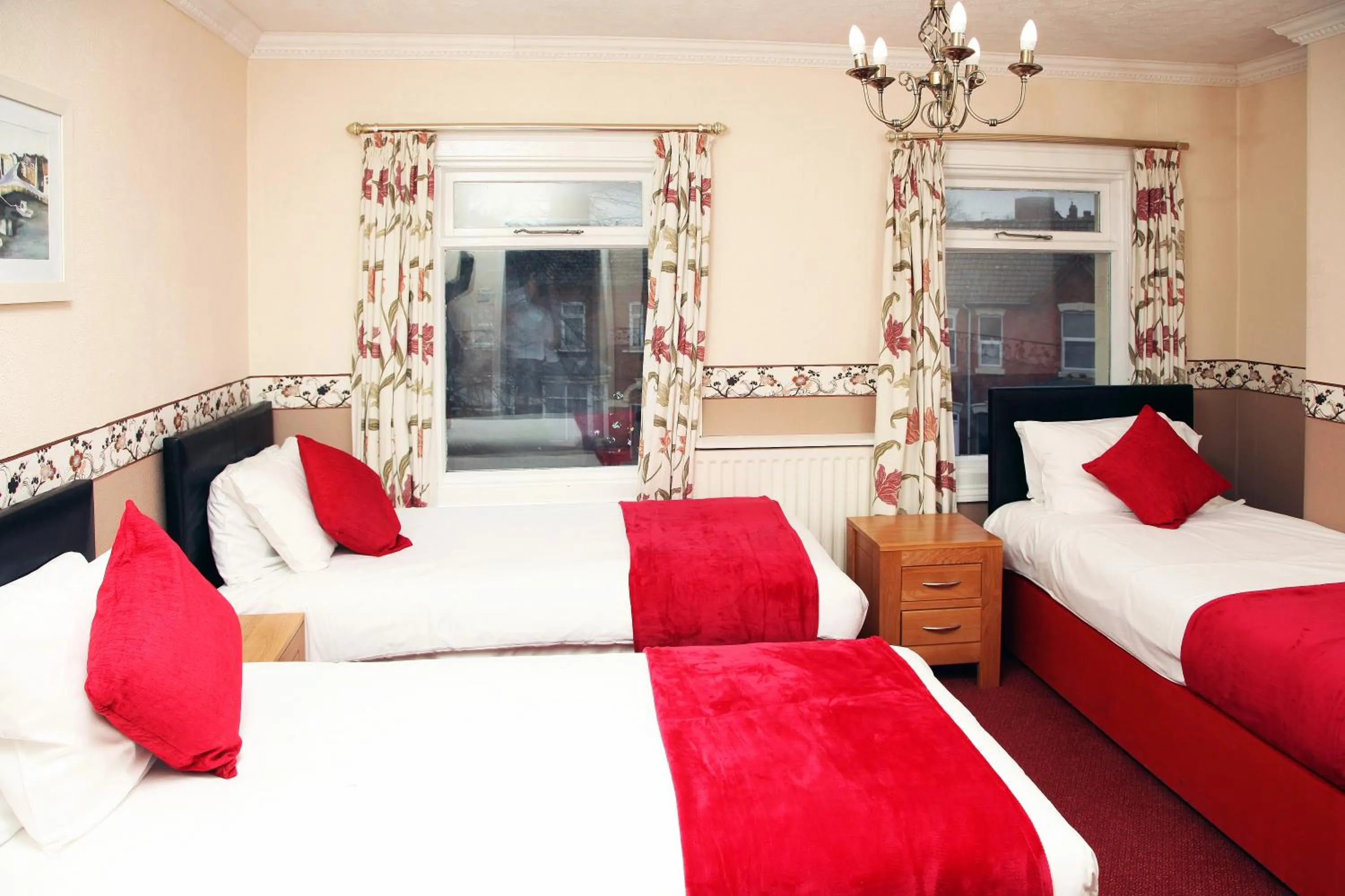 Bedroom, Bed in The Columbia Hotel