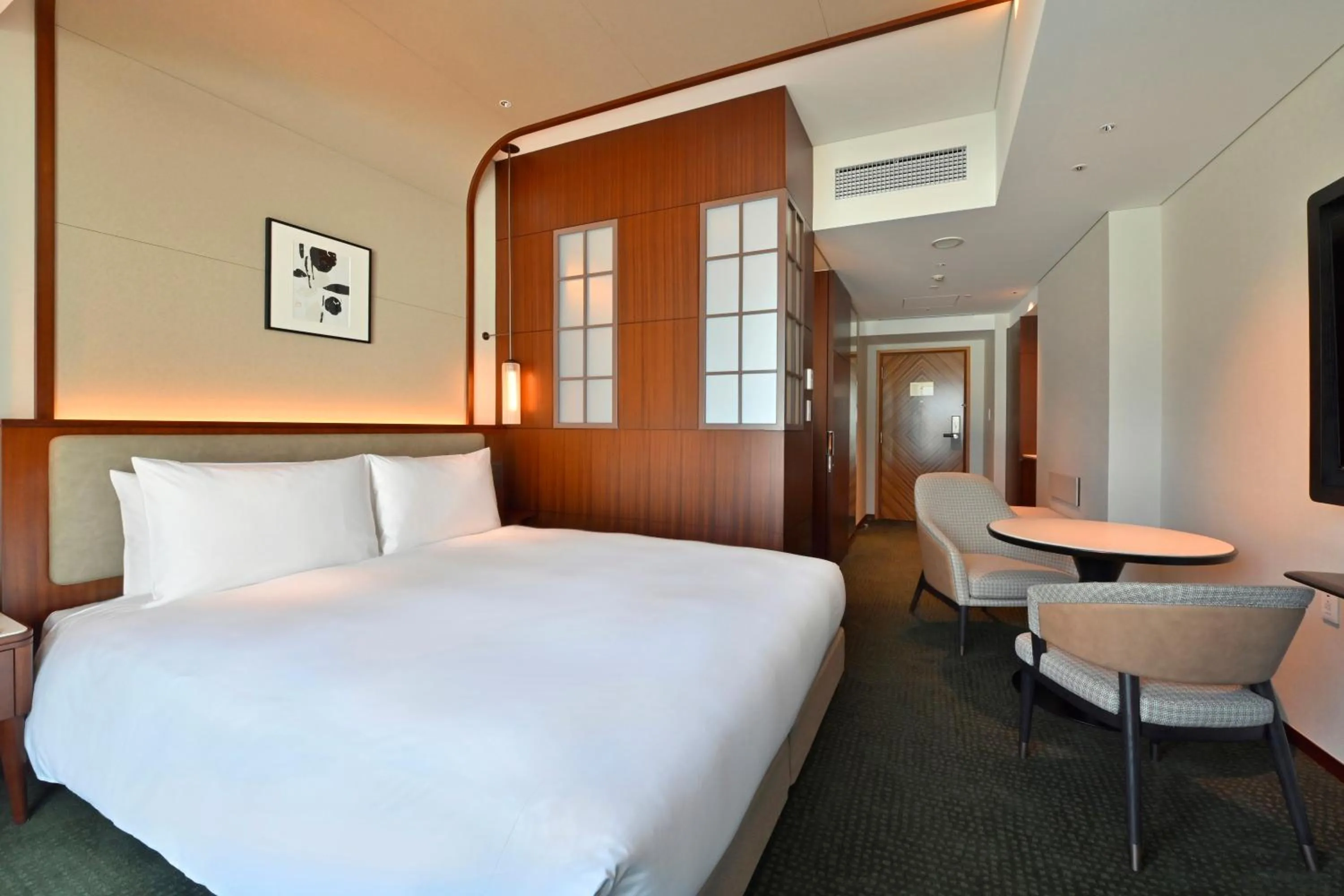 Photo of the whole room, Bed in Marunouchi Hotel