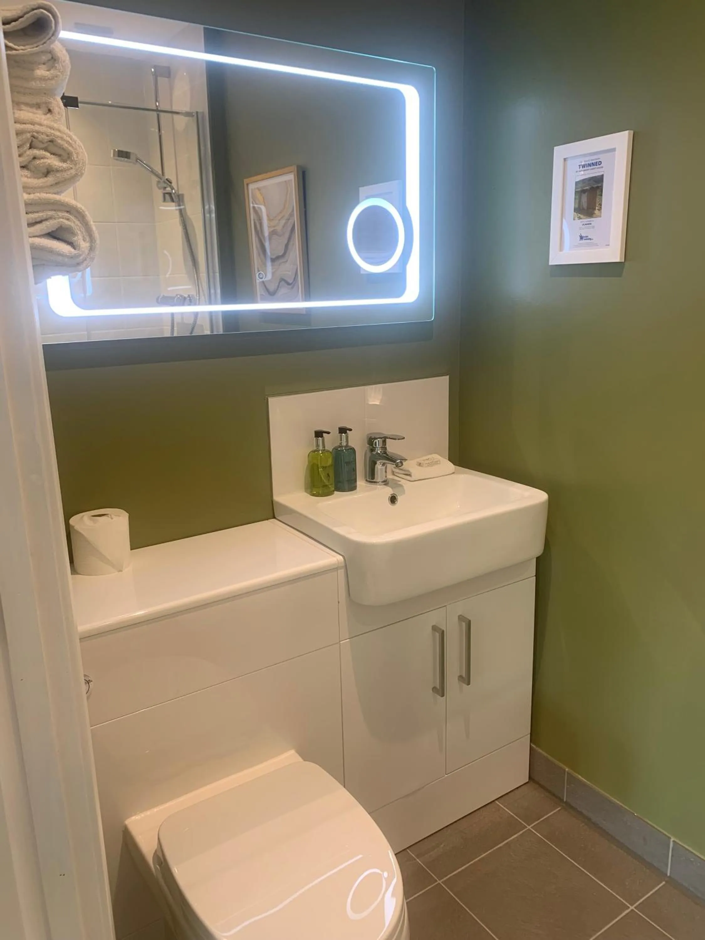 Property building in Shrubbery Guest House