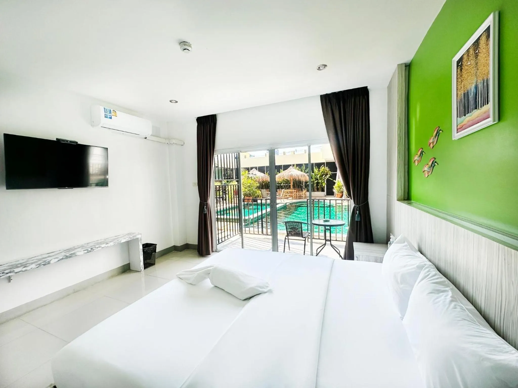 Bed in Anantra Pattaya Resort