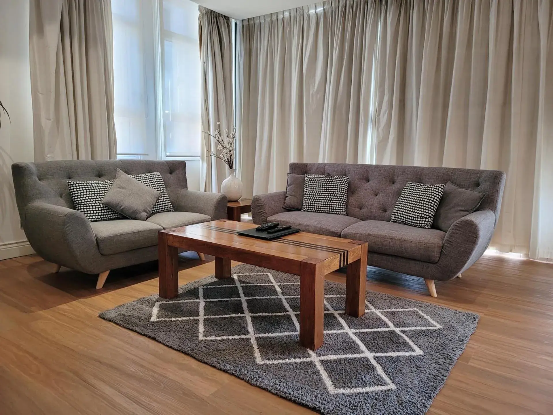 Living room in MacArthur Chambers Living room in MacArthur Chambers