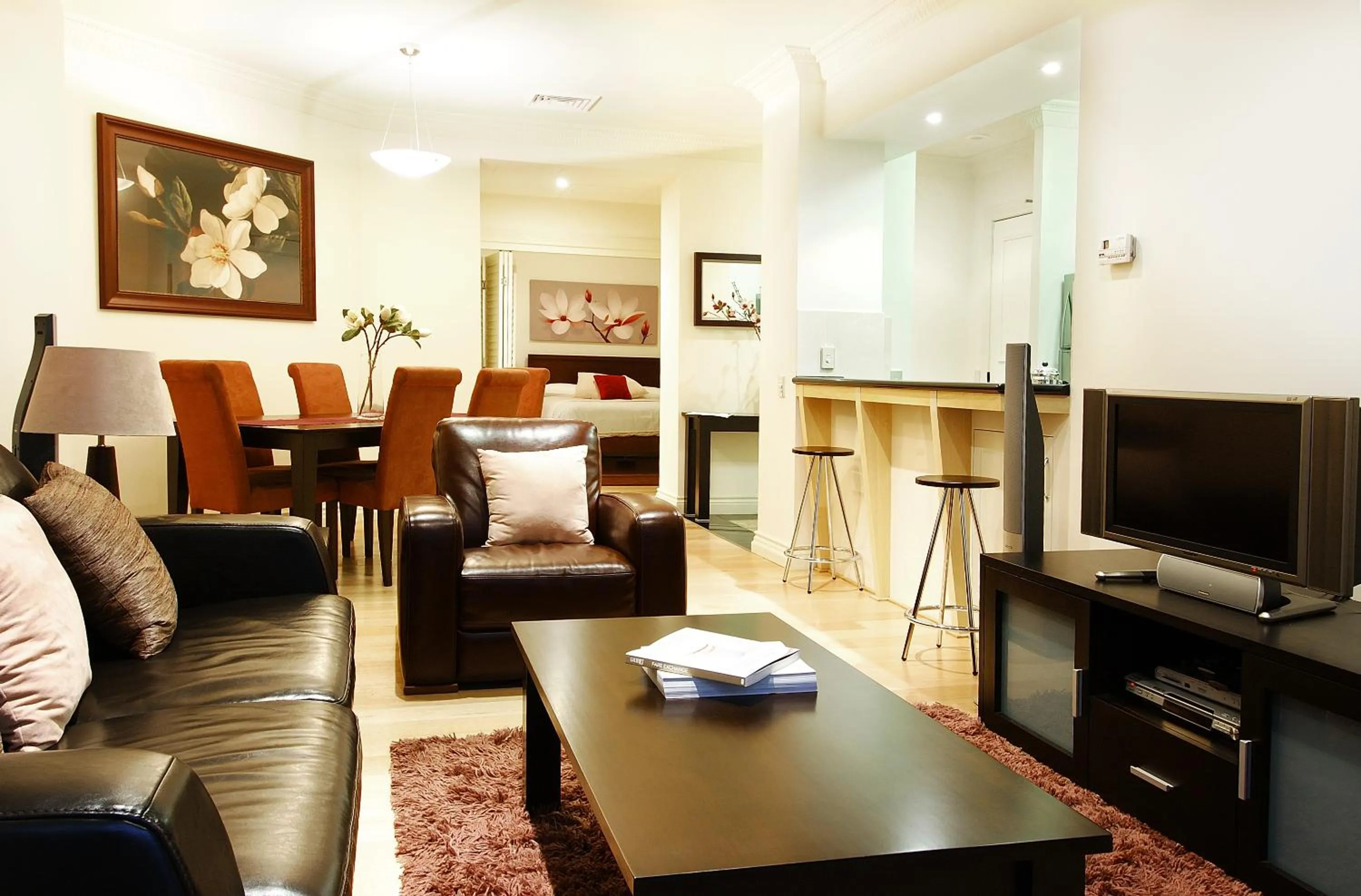 Living room in MacArthur Chambers