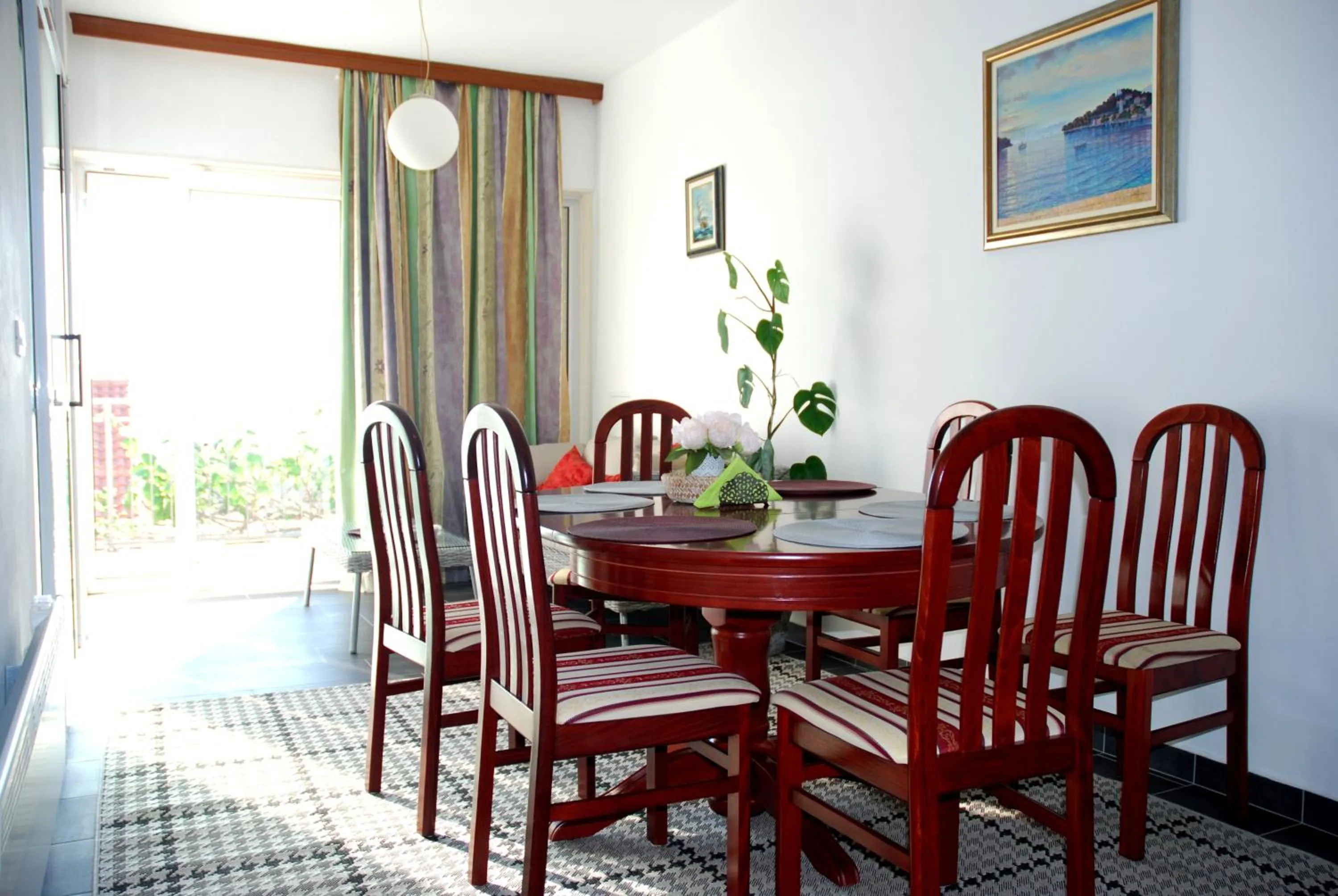 Seating area in Summer Breeze Cavtat