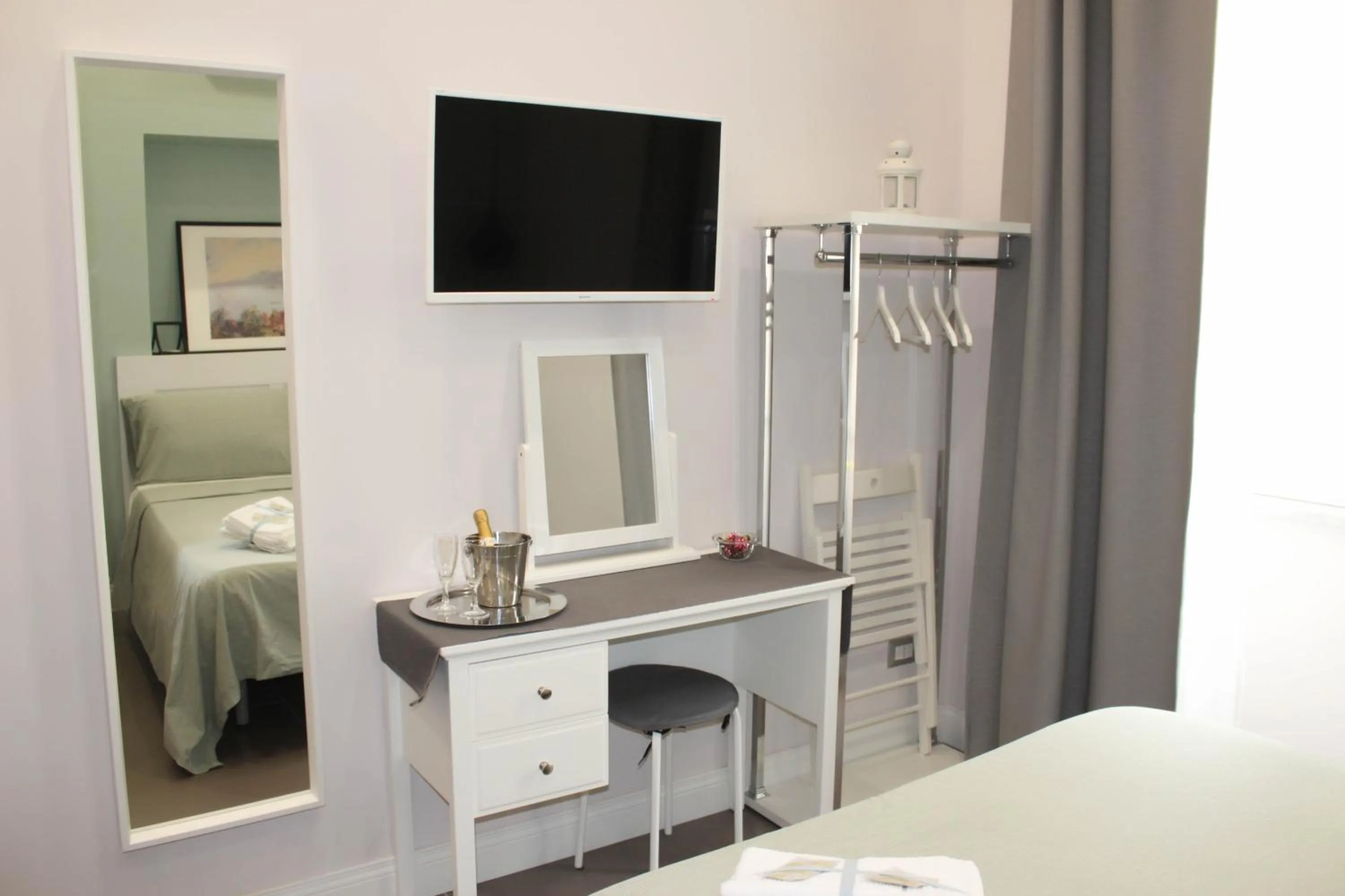 hair dresser in Residenza La Scala