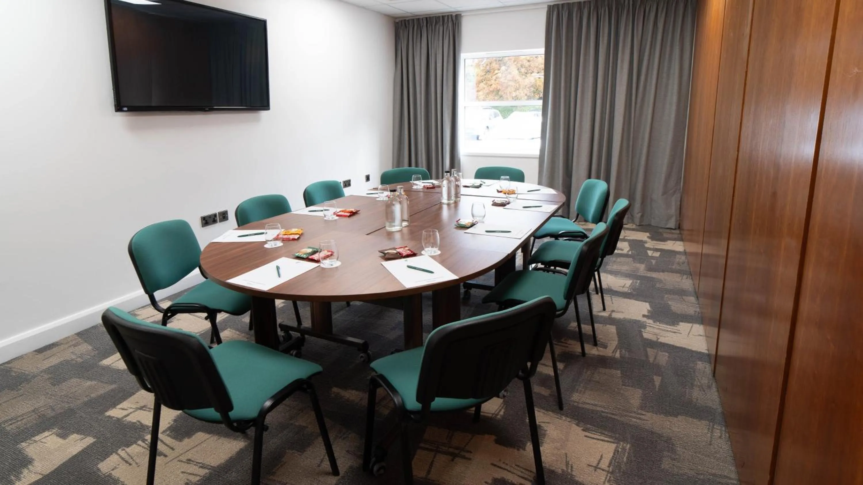 Meeting/conference room in Holiday Inn Bristol Airport by IHG