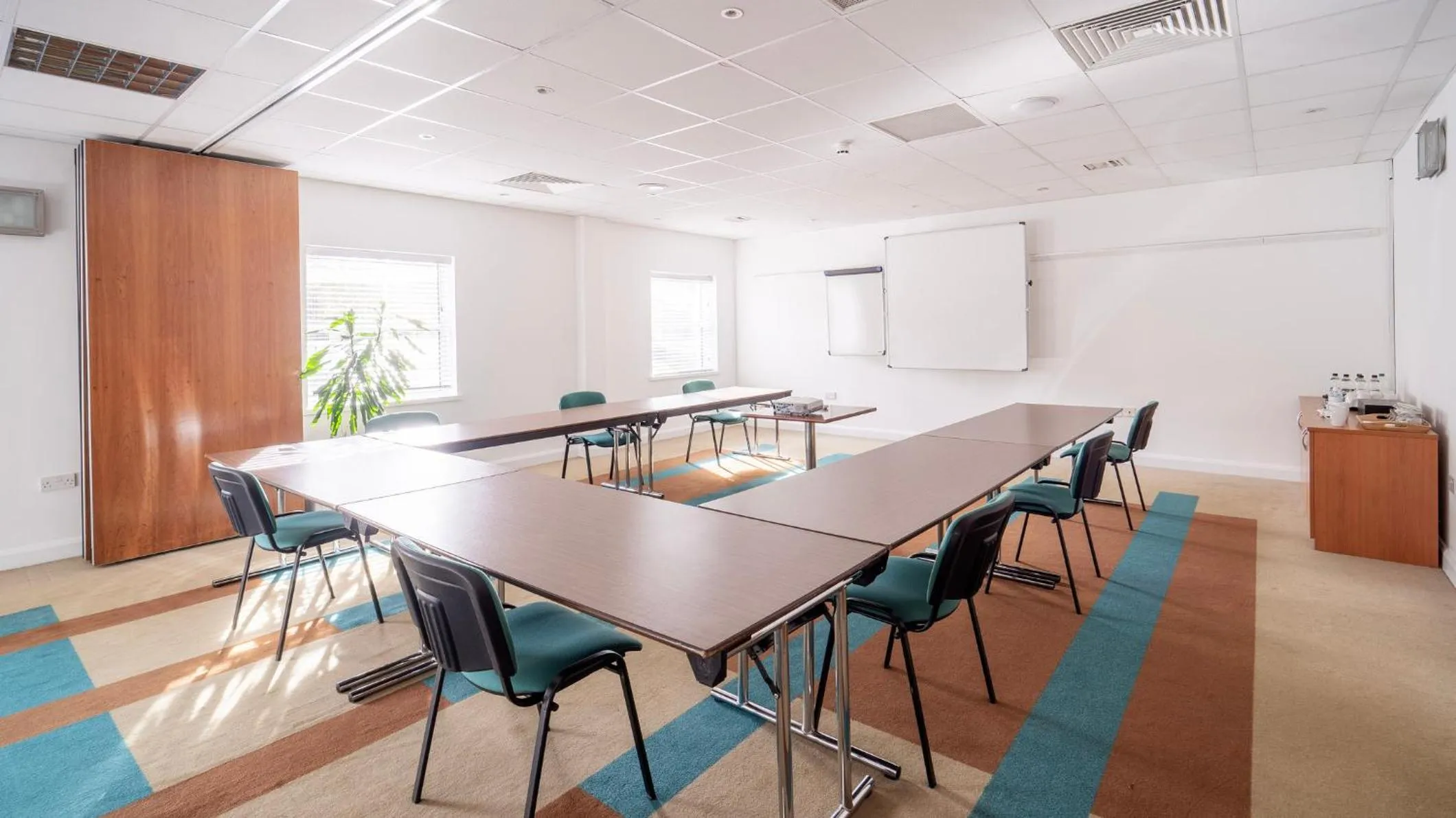 Meeting/conference room in Holiday Inn Bristol Airport by IHG