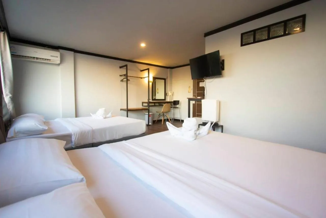 Bed in Pimpimarn Hotel