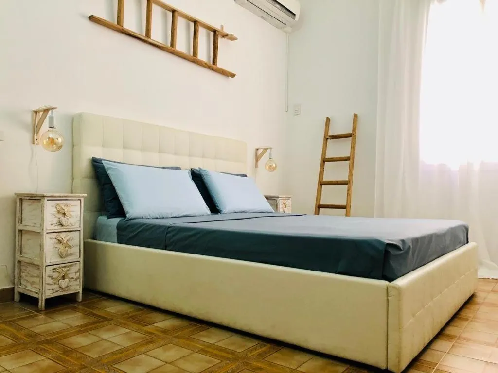 Photo of the whole room, Bed in Puerto Escondido