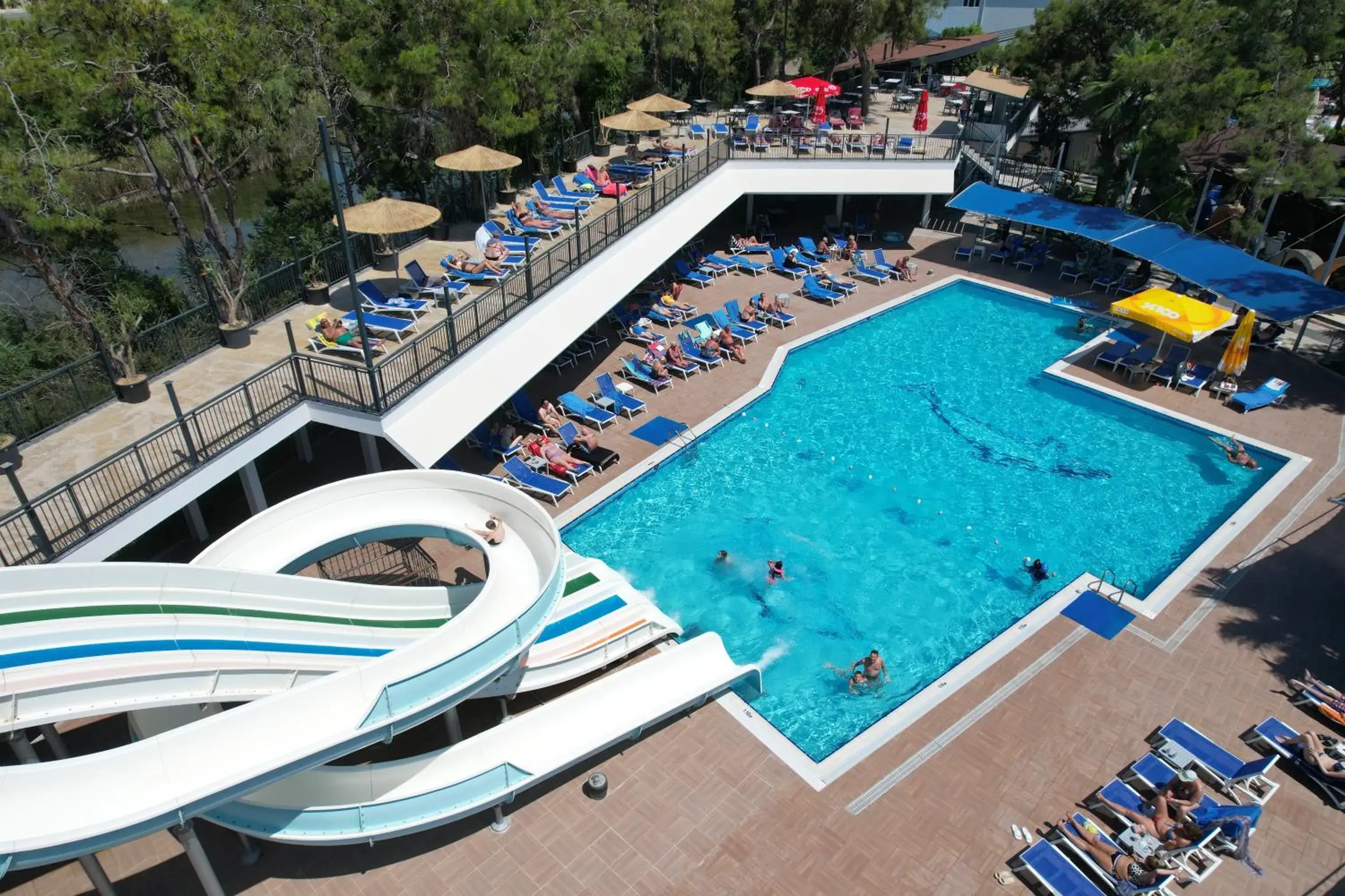 Swimming pool in Linda Resort Hotel Swimming pool in Linda Resort Hotel