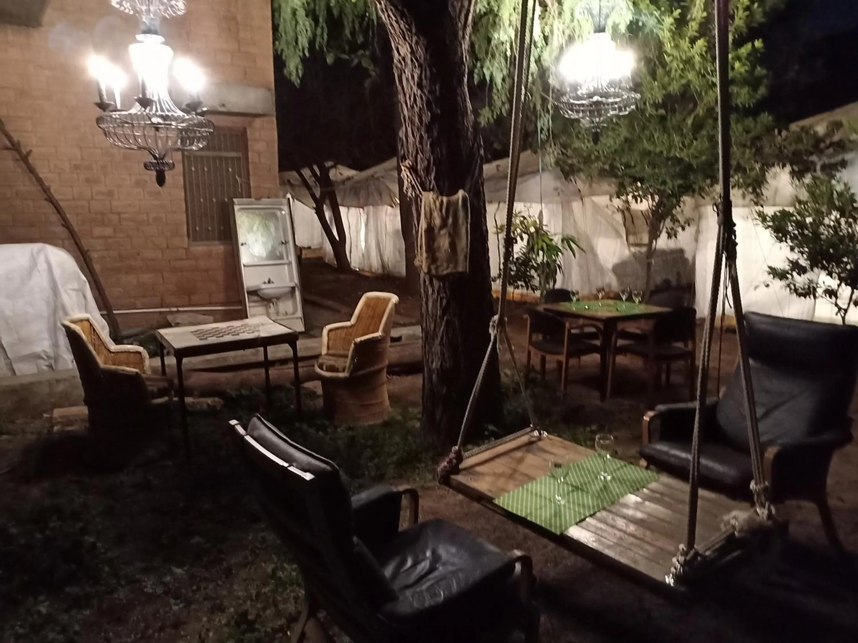 Restaurant/places to eat in Nature Trail camps & Homestay