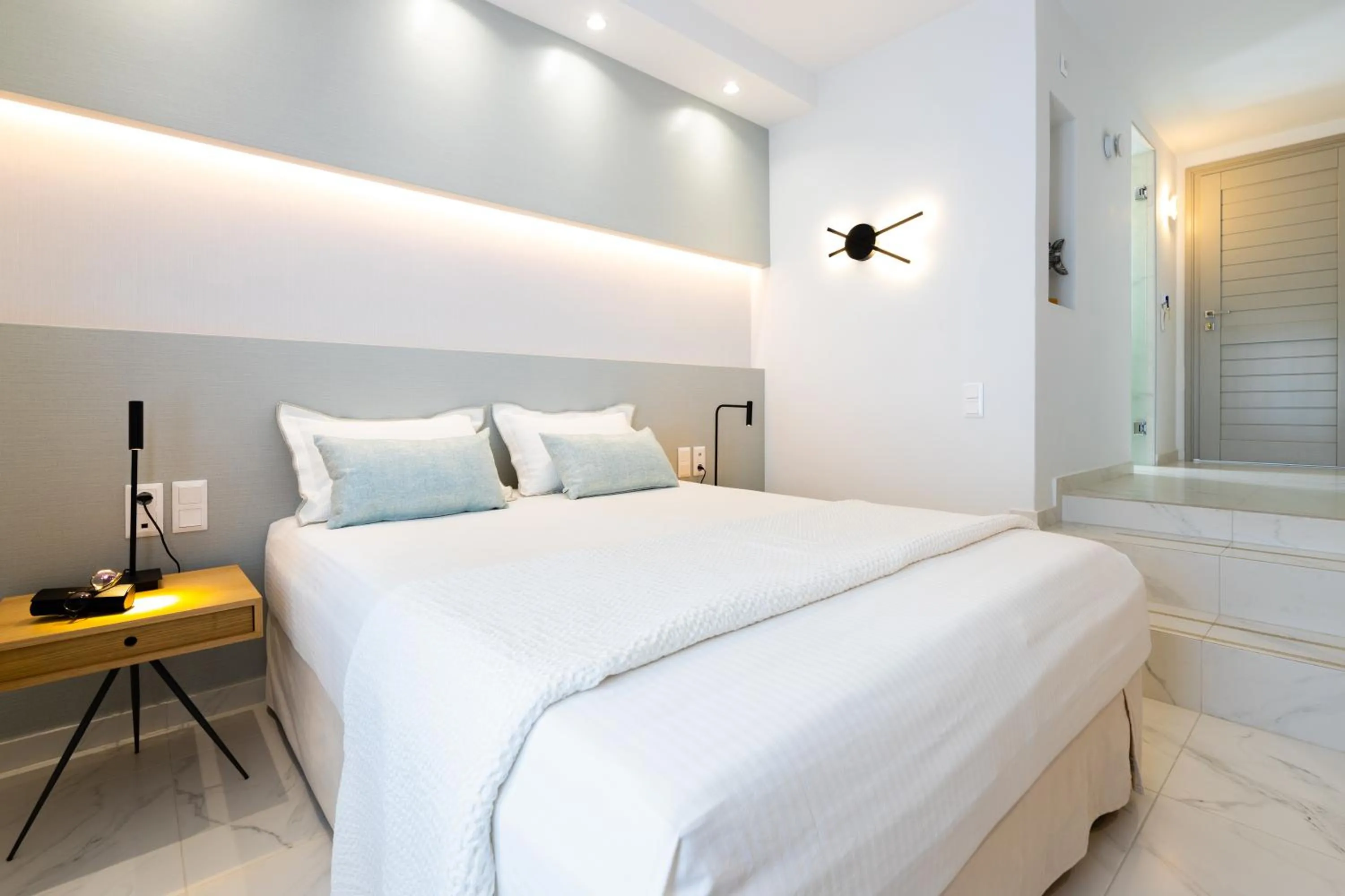 Bed in Kandiani Bleu Ciel