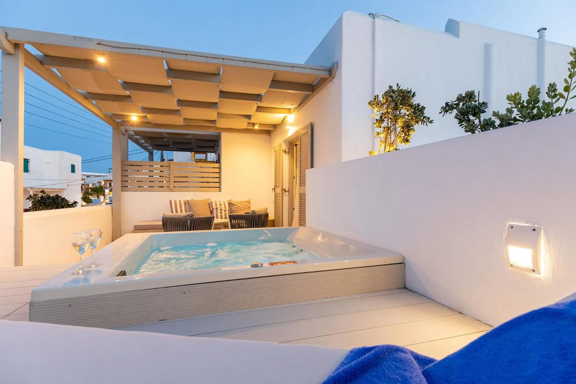 Hot Tub in Kandiani Bleu Ciel