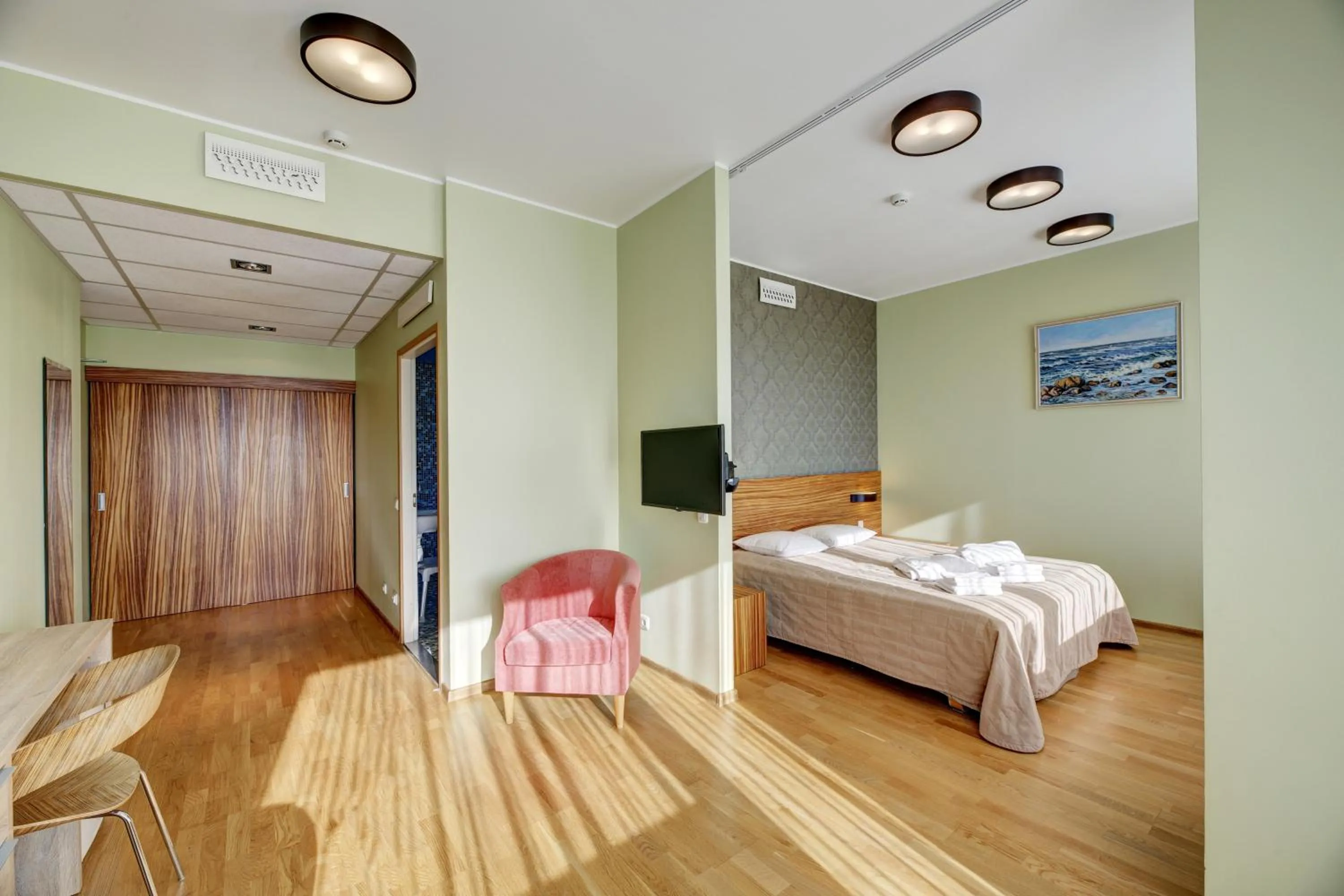 Photo of the whole room, Bed in ESTONIA Medical Spa & Hotel