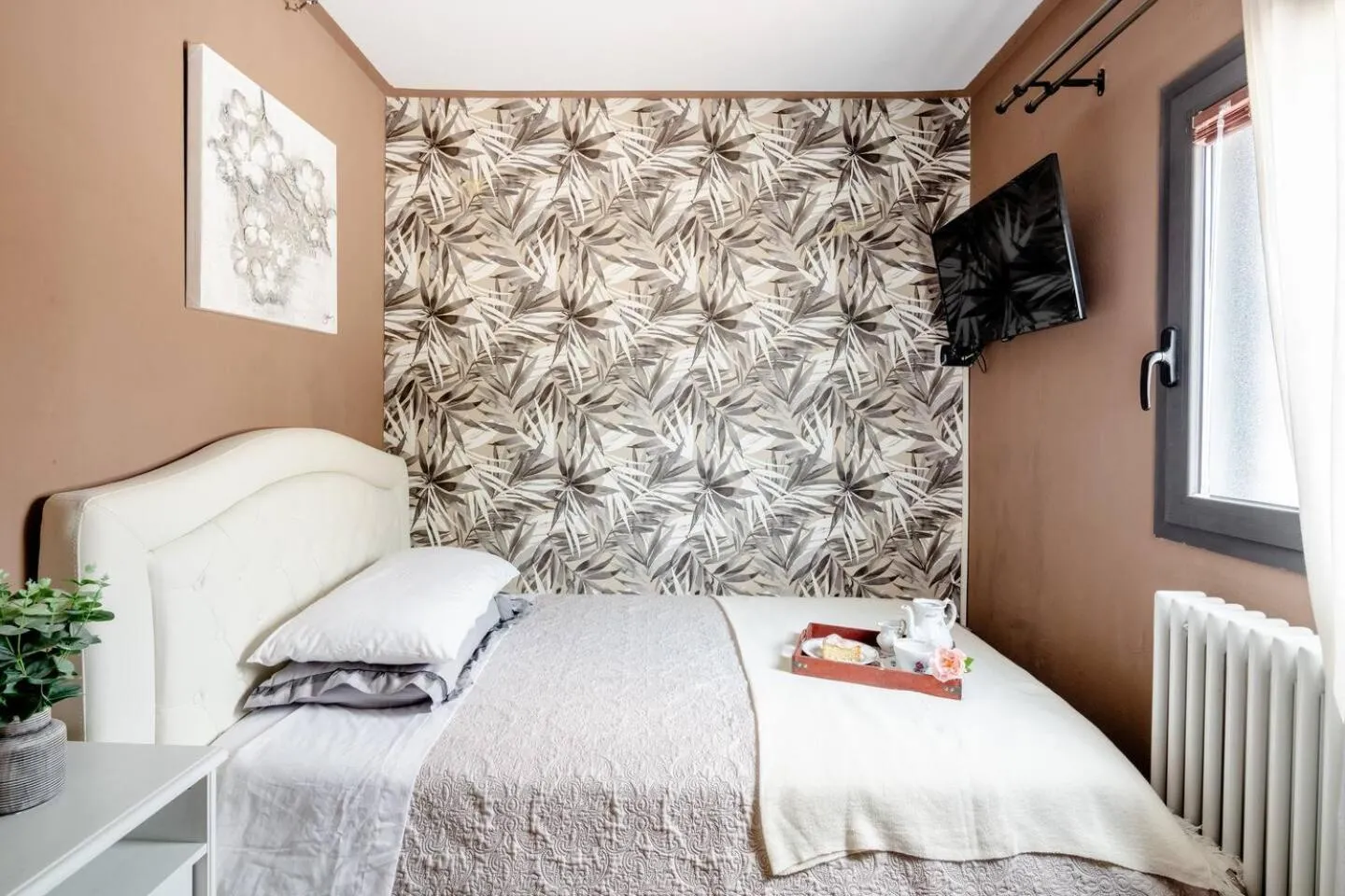 Bed in House Garden Loft