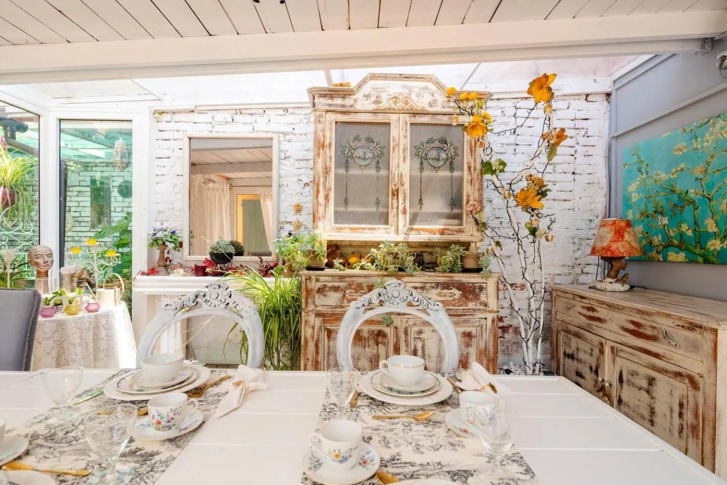 Breakfast in House Garden Loft