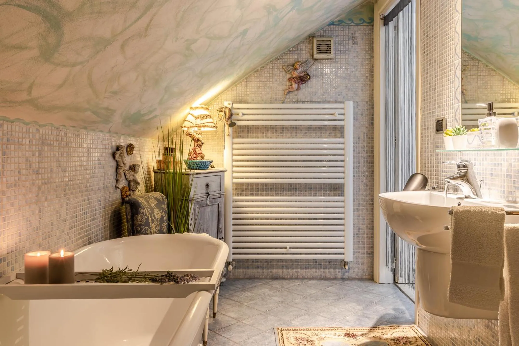 Toilet in House Garden Loft