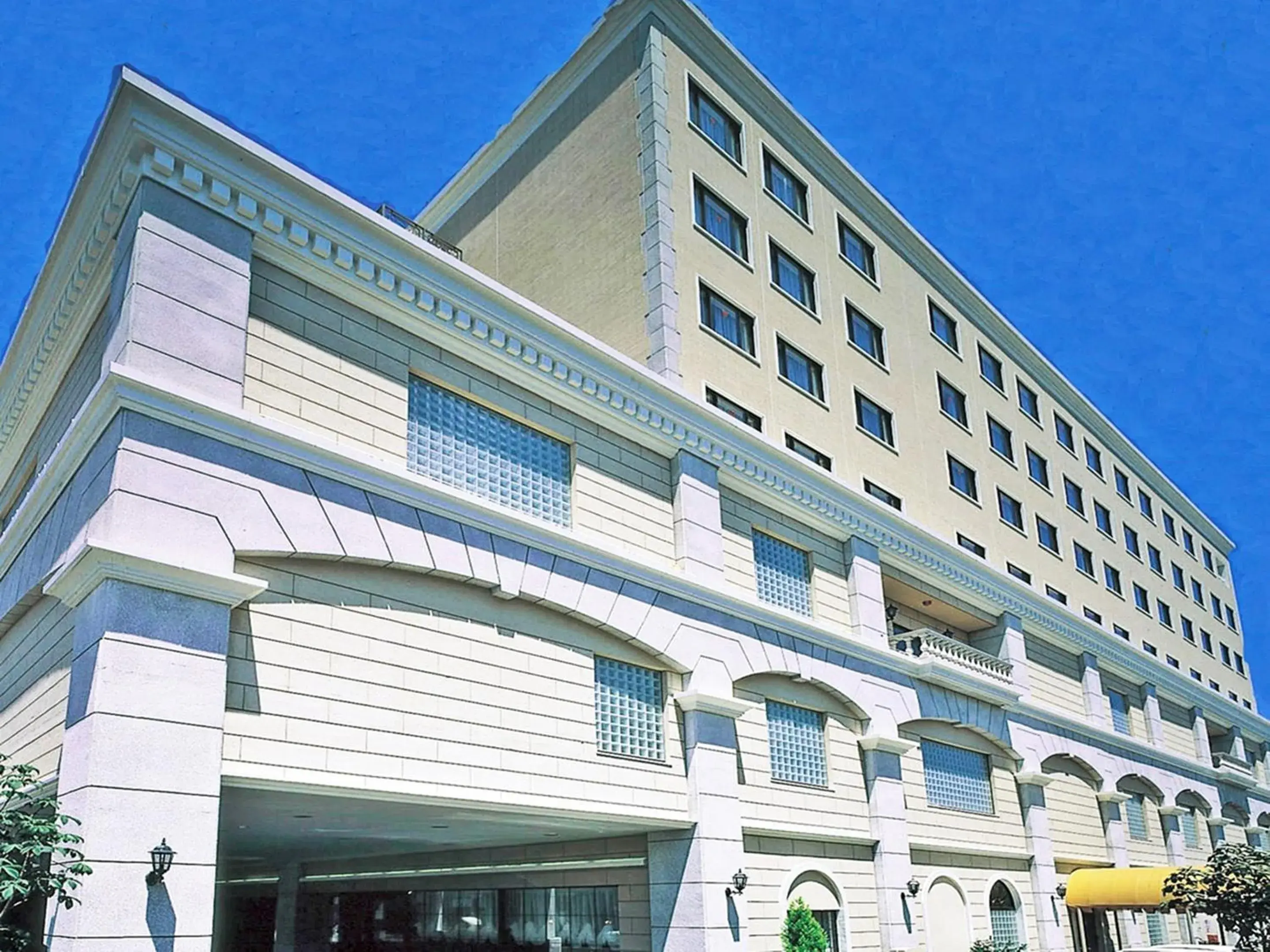 Property building in Tottori Onsen Hotel Monarque Tottori Property building in Tottori Onsen Hotel Monarque Tottori