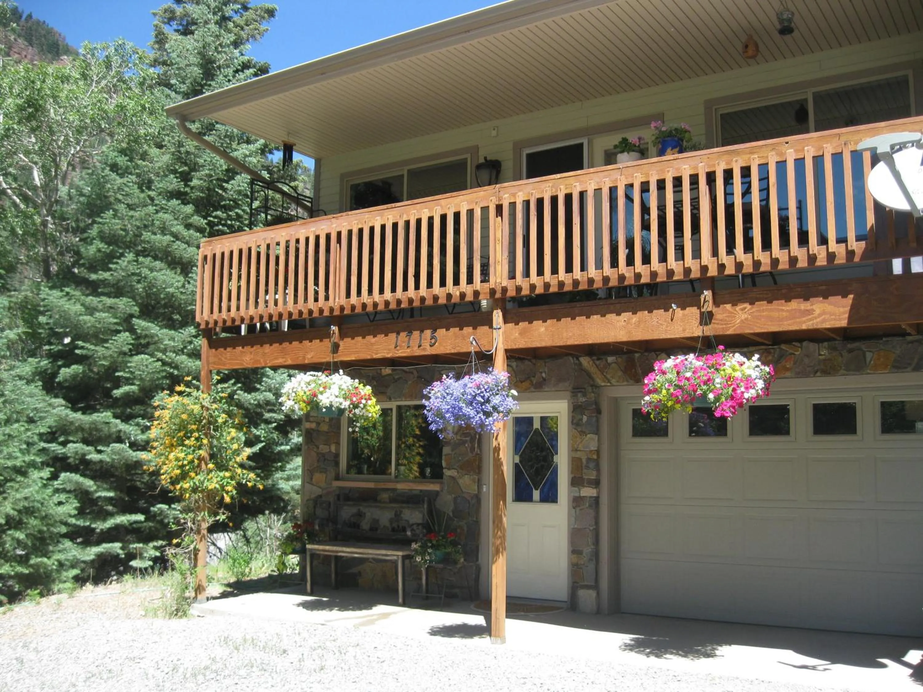 Facade/entrance in Bridal Veil Bed and Breakfast