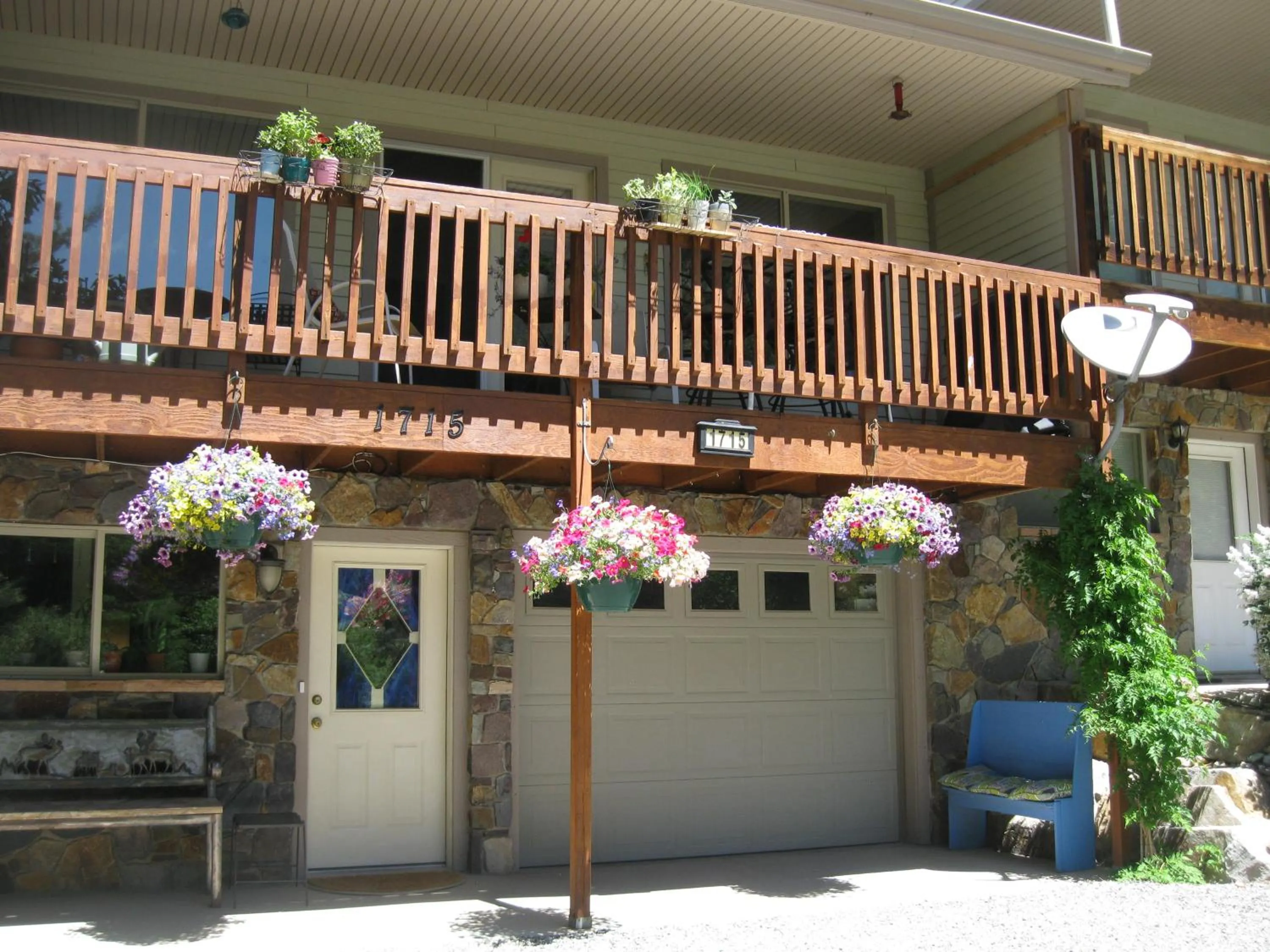 Property building in Bridal Veil Bed and Breakfast