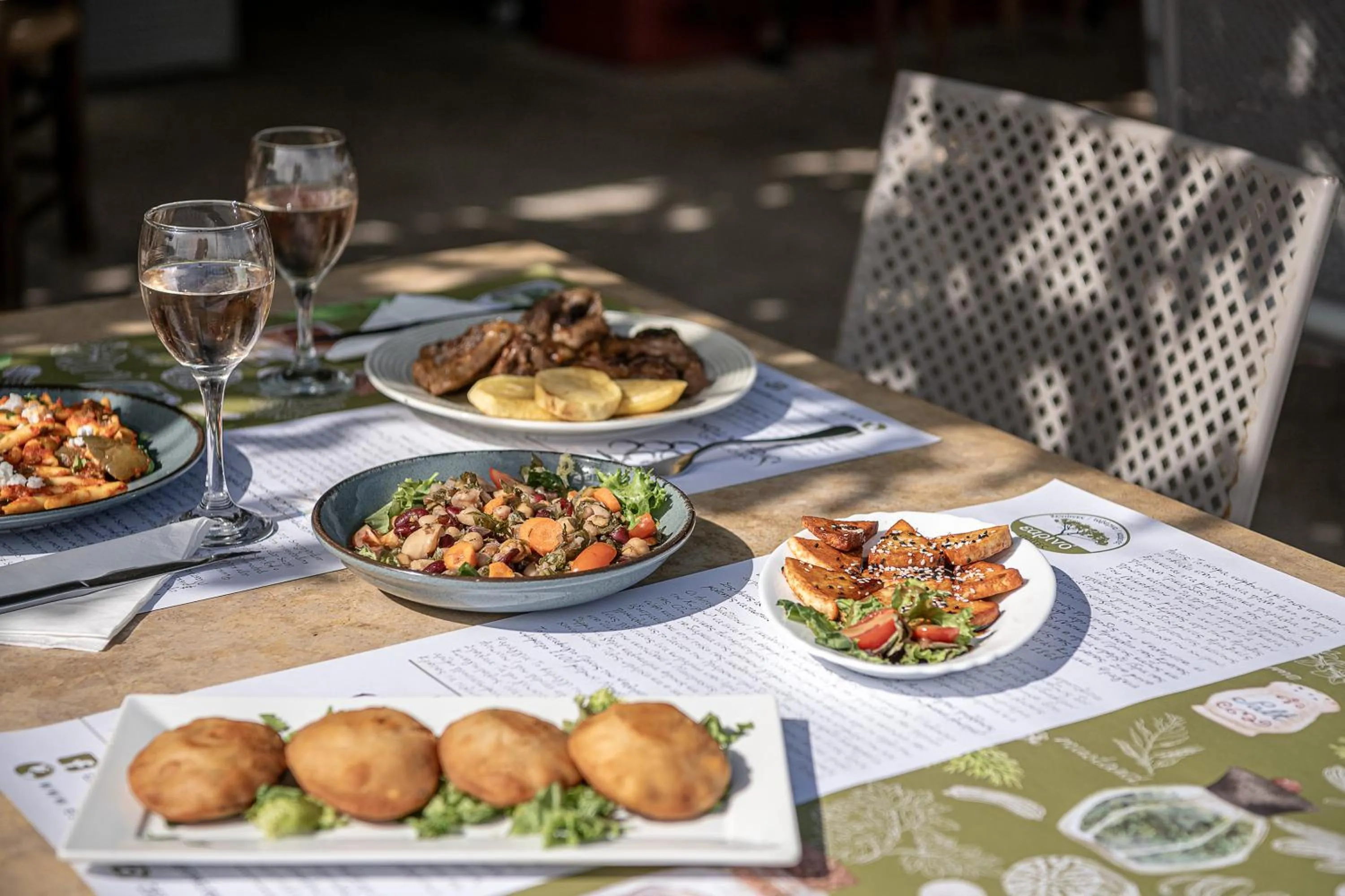 Food and drinks in Earino