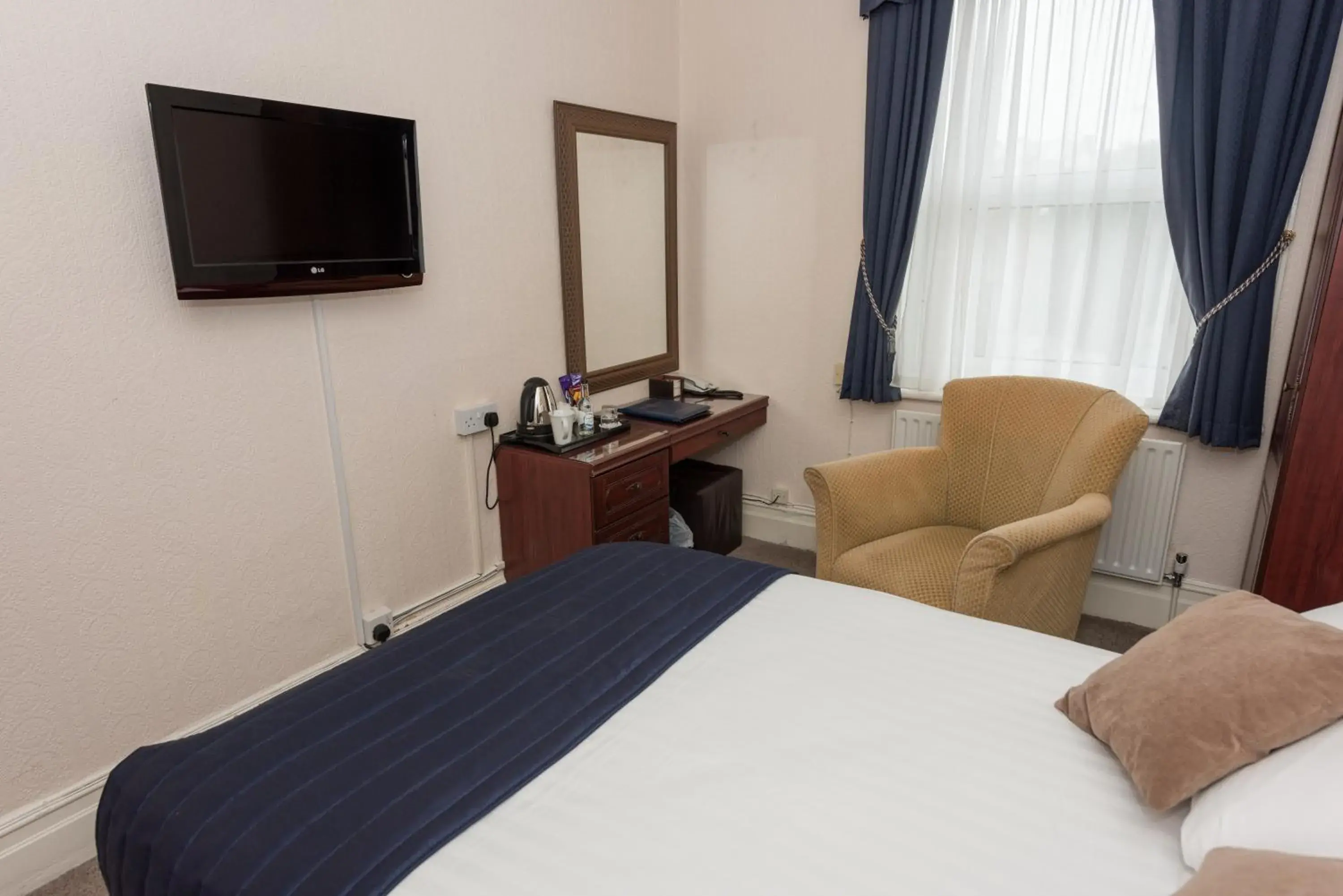 Bed in Devonshire Park Hotel Bed in Devonshire Park Hotel