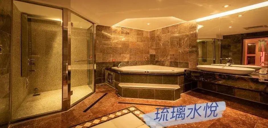 Bathroom in Shuiyue Lizhi Motel