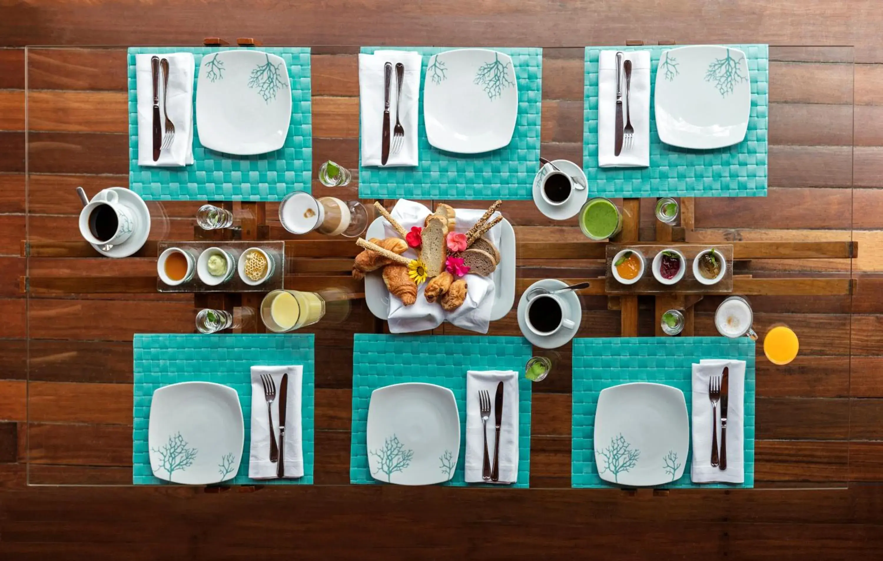 Food and drinks in Mitsis Selection Laguna Food and drinks in Mitsis Selection Laguna