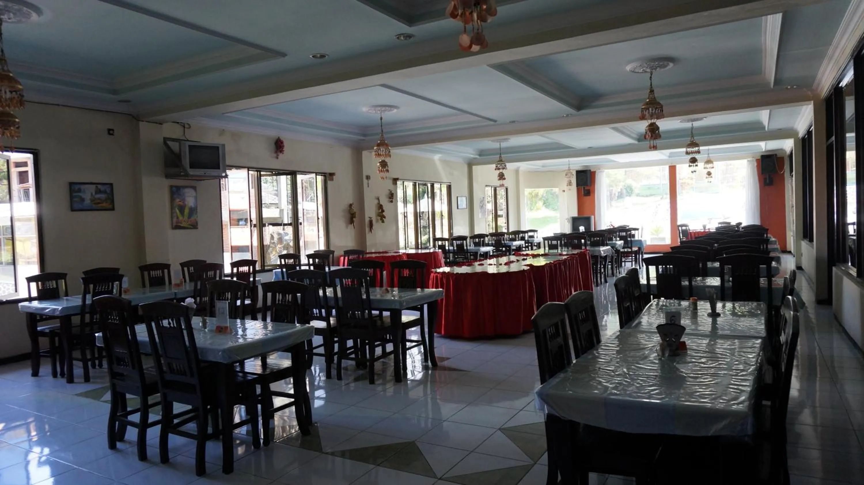 Restaurant/places to eat in Hotel Surya Indah Batu Malang