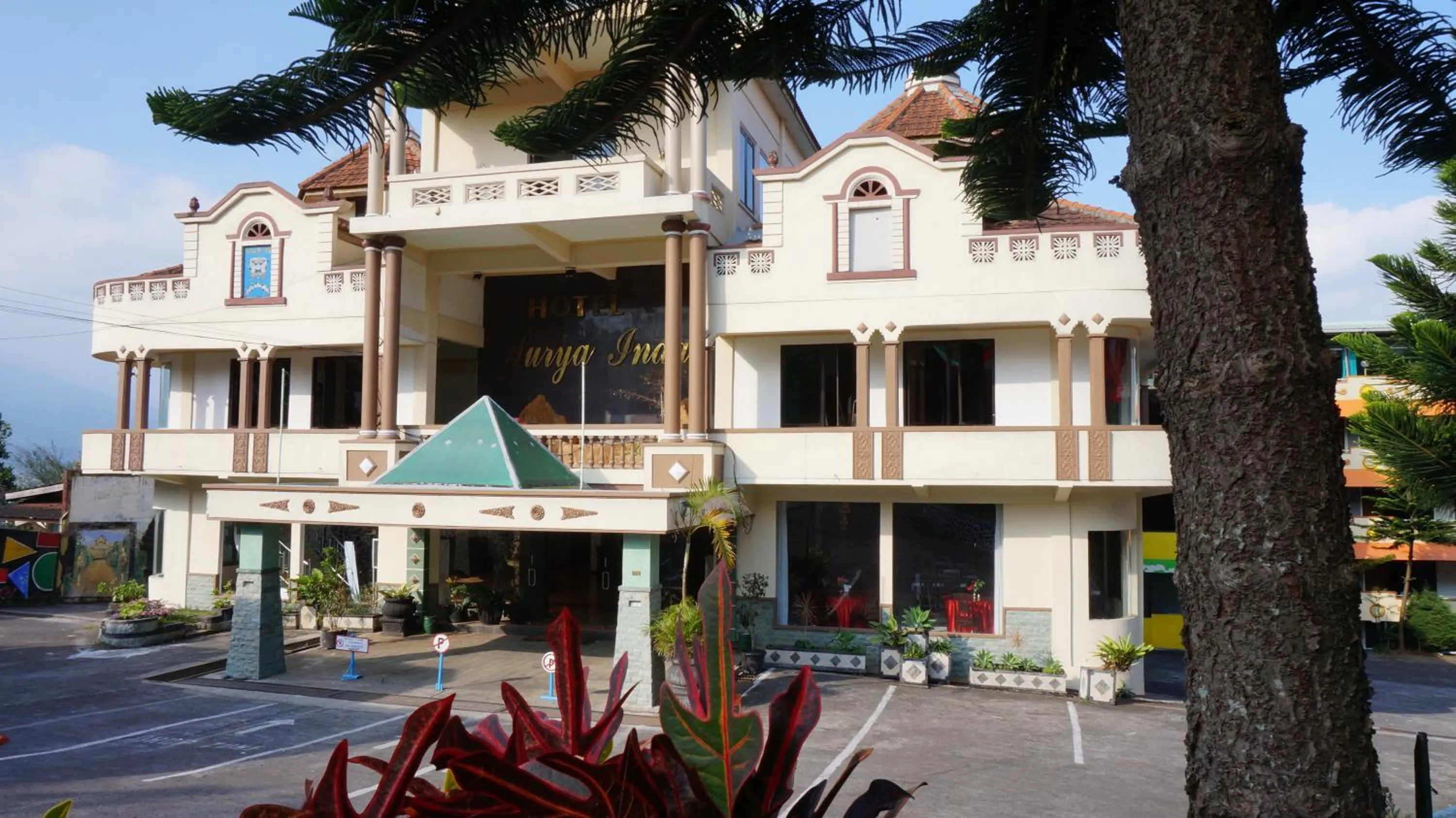 Hotel Surya Indah Batu Malang