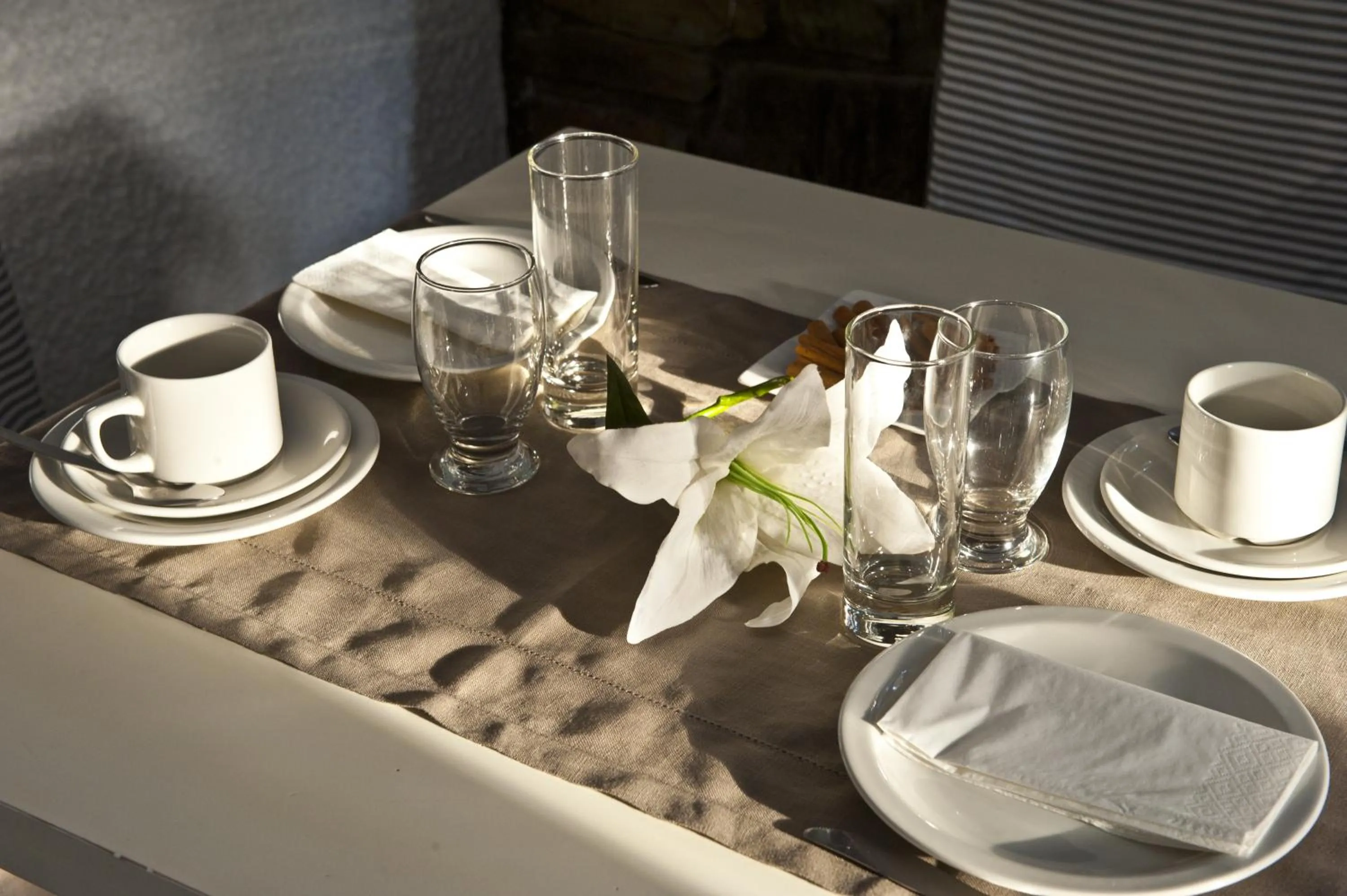 Restaurant/places to eat in Aella Residence