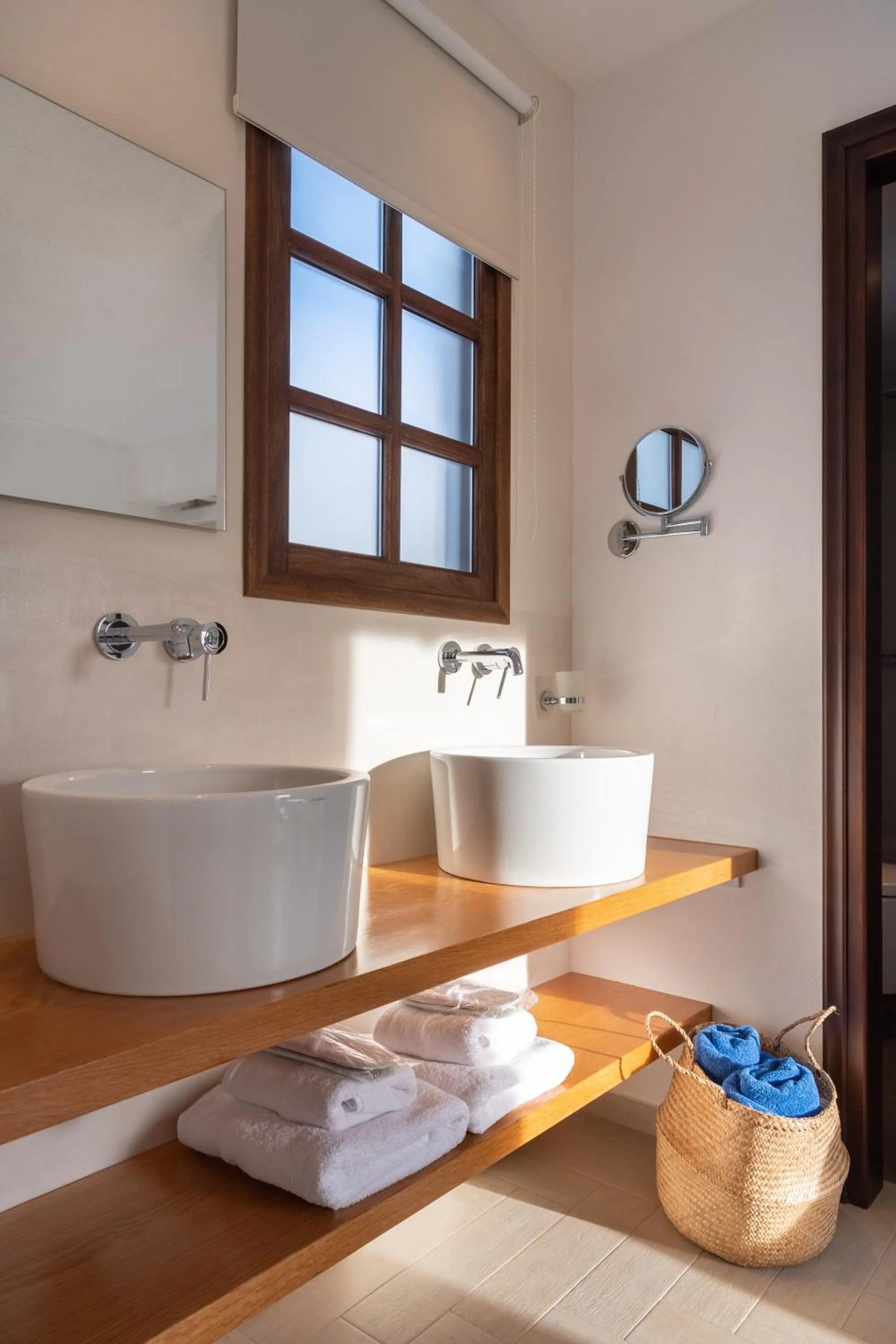 Decorative detail in Aella Residence