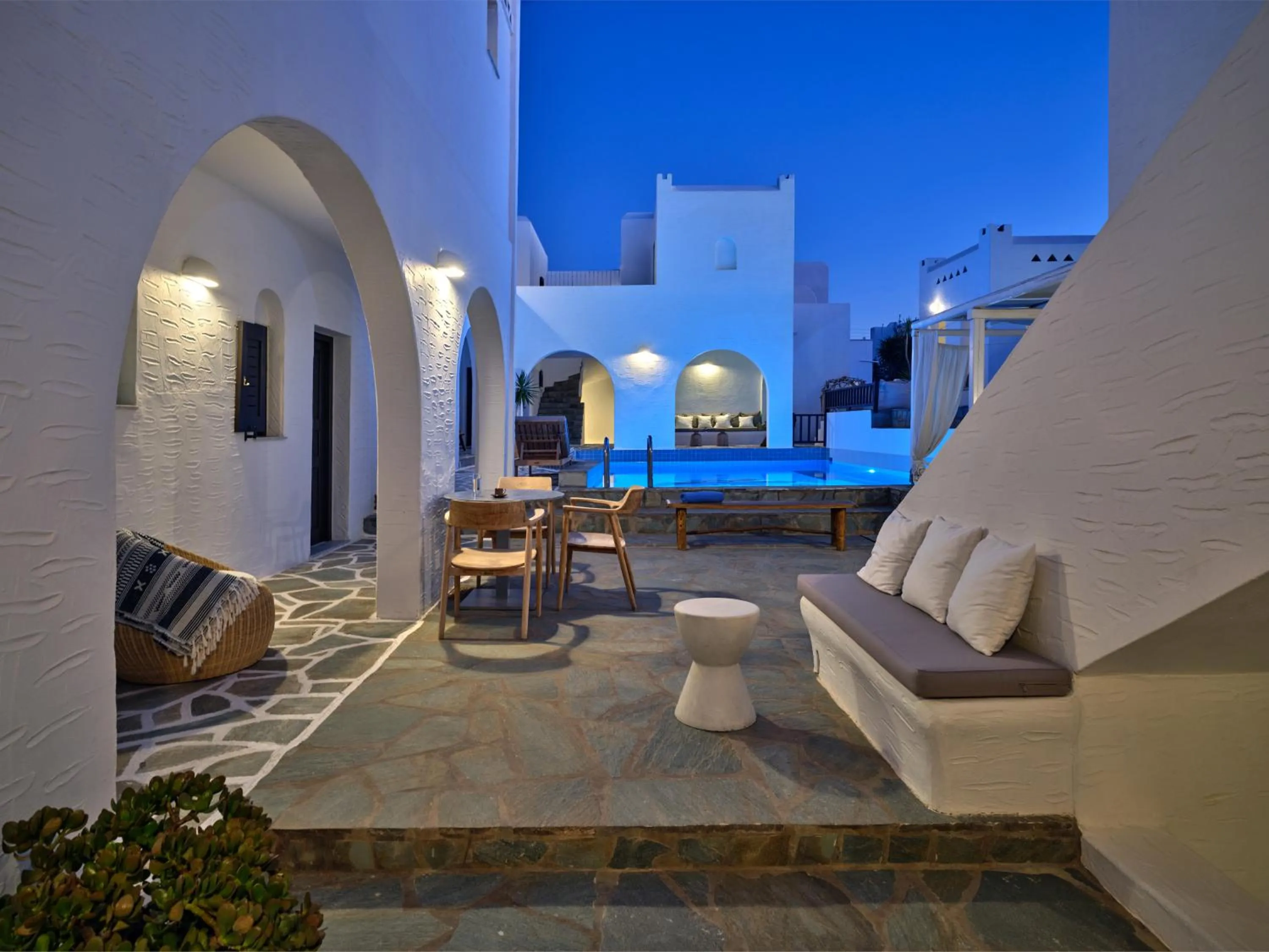 Property building in Aella Residence