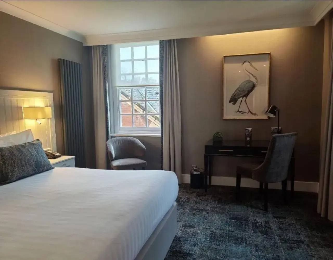 Deluxe Double Room in Manor Hotel Solihull, BW Signature Collection Deluxe Double Room in Manor Hotel Solihull, BW Signature Collection