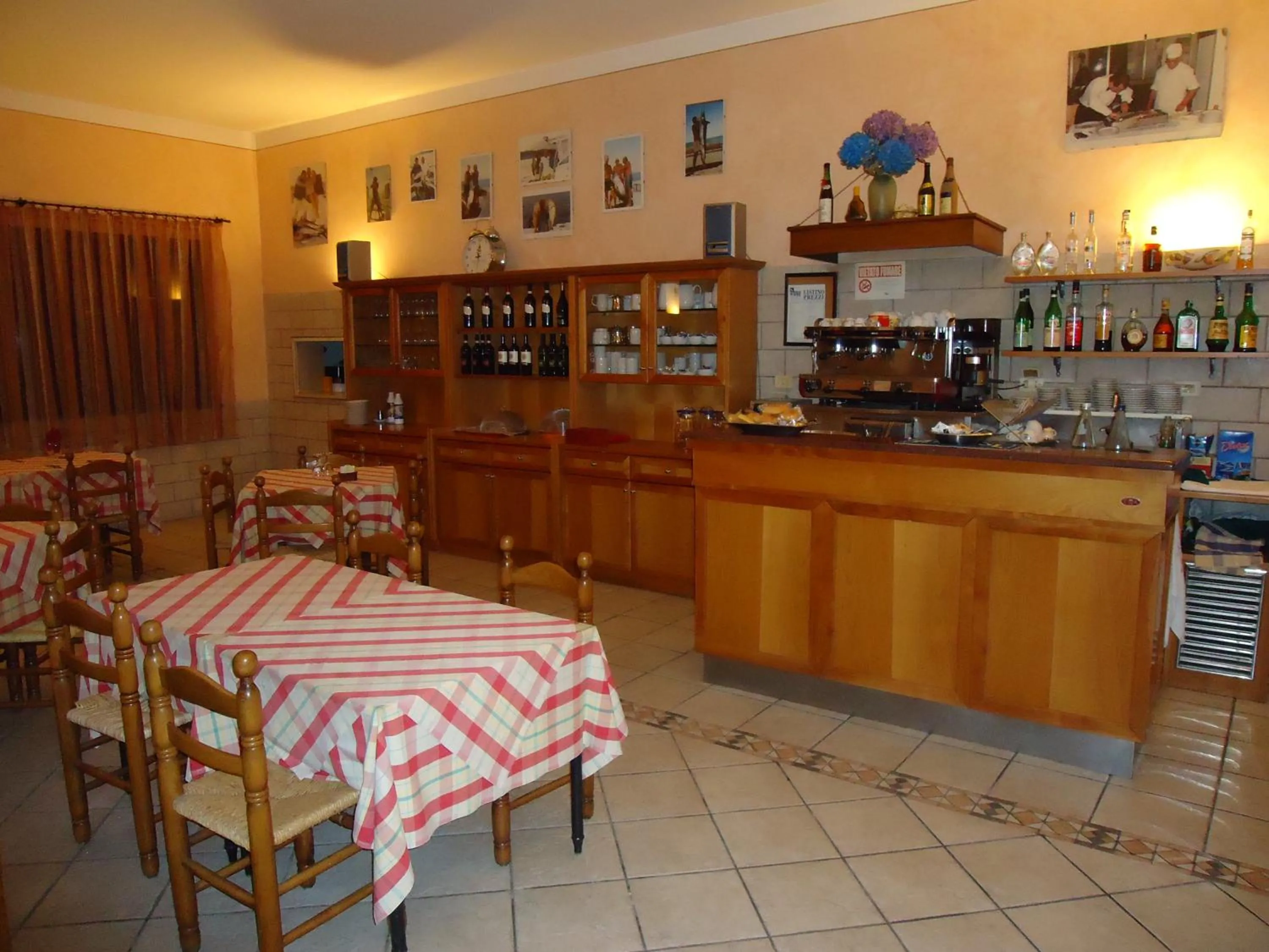Restaurant/places to eat in Albergo La Mimosa